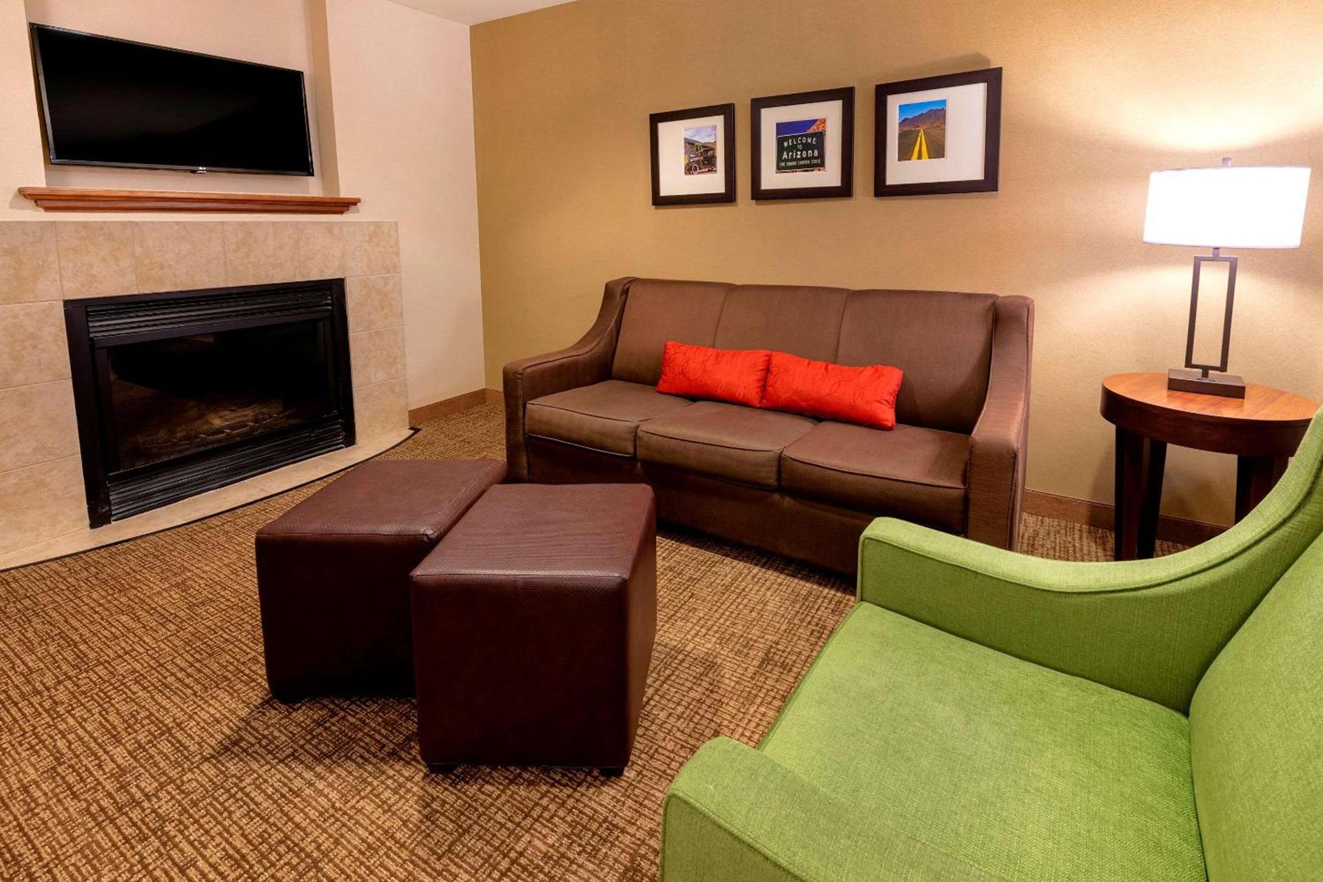 Comfort Suites Goodyear-West Phoenix photo 10
