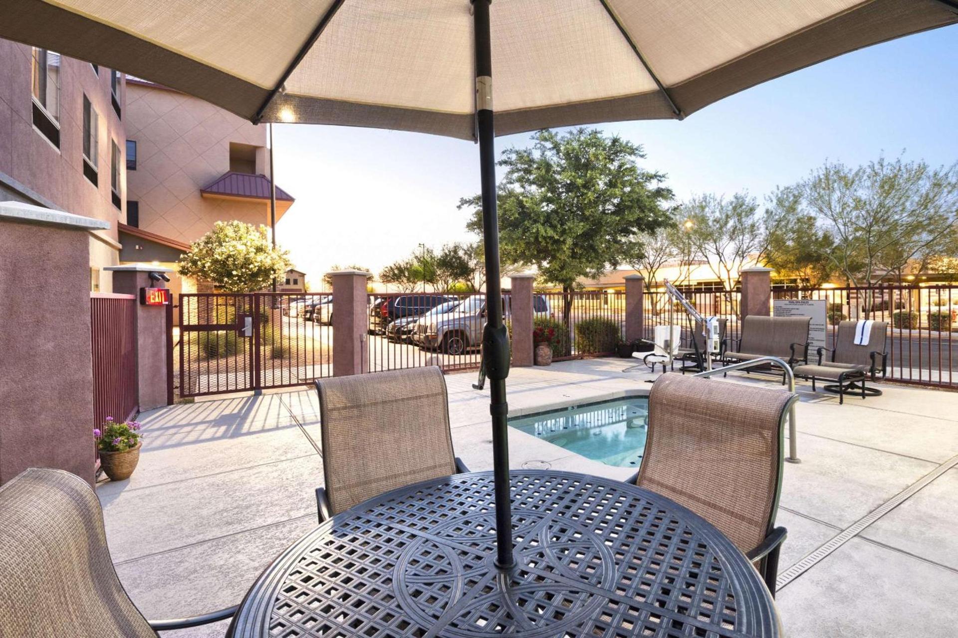 Comfort Suites Goodyear-West Phoenix photo 48