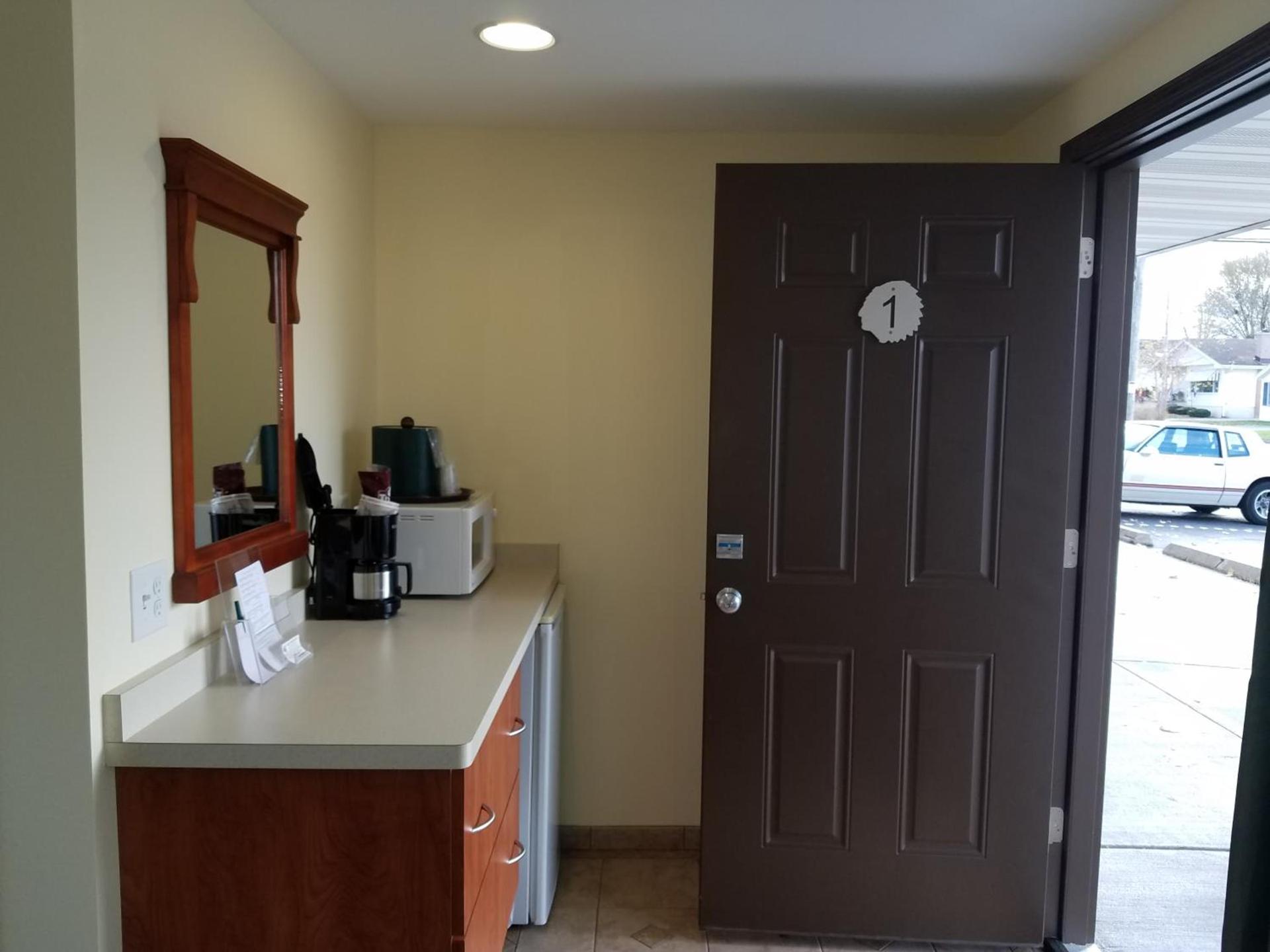 Black Hawk Motel & Suites photo 26