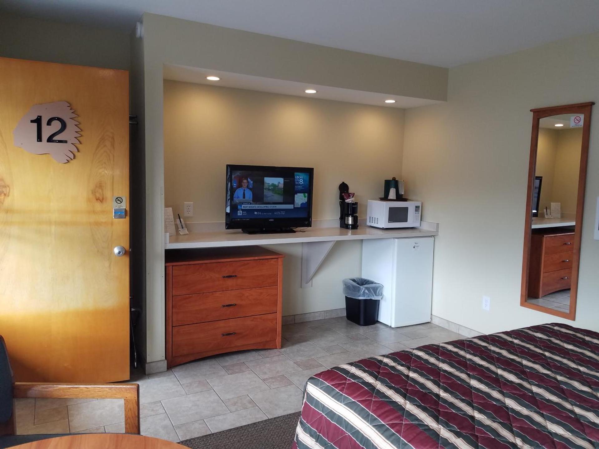 Black Hawk Motel & Suites photo 27