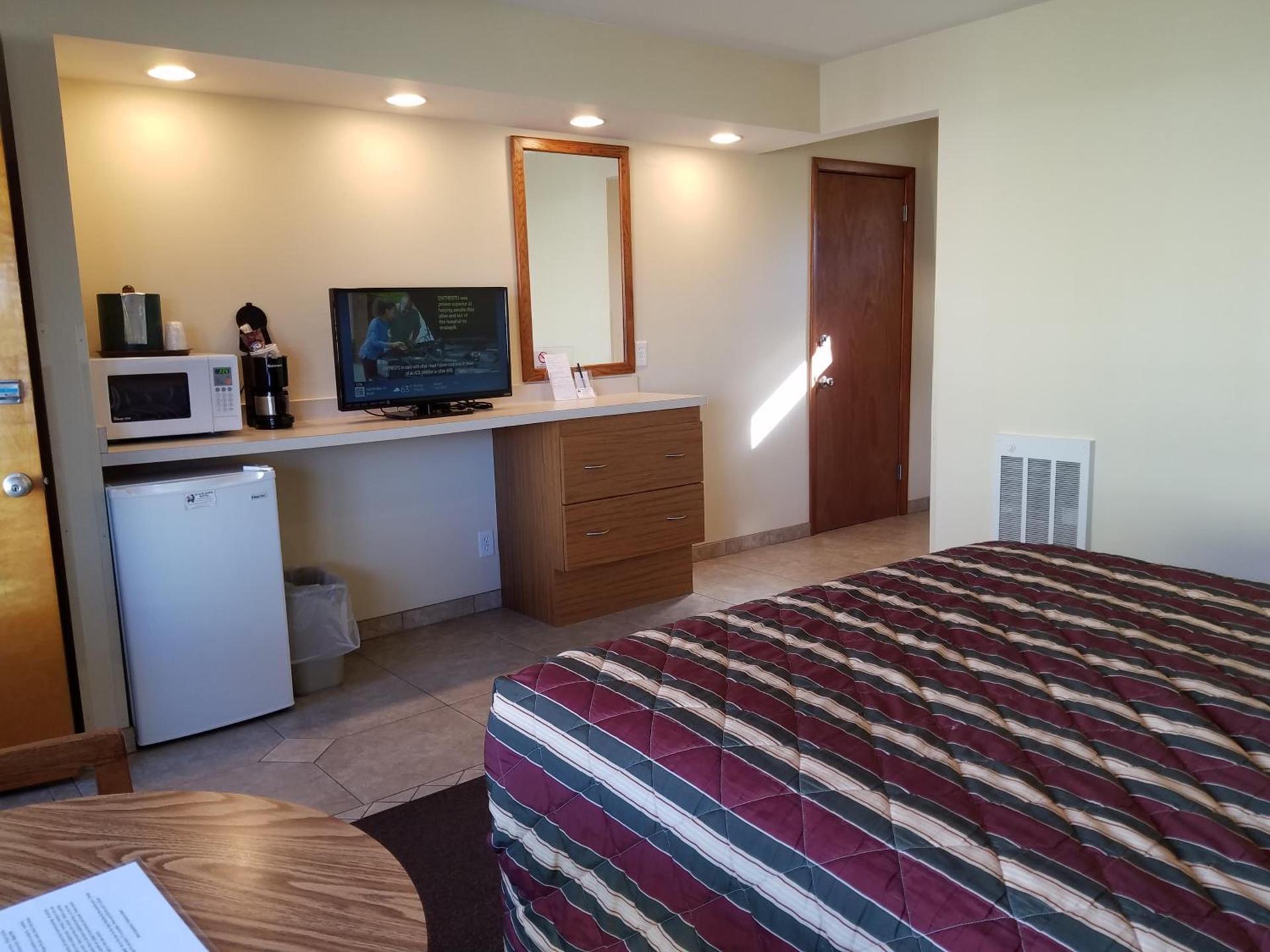 Black Hawk Motel & Suites photo 30