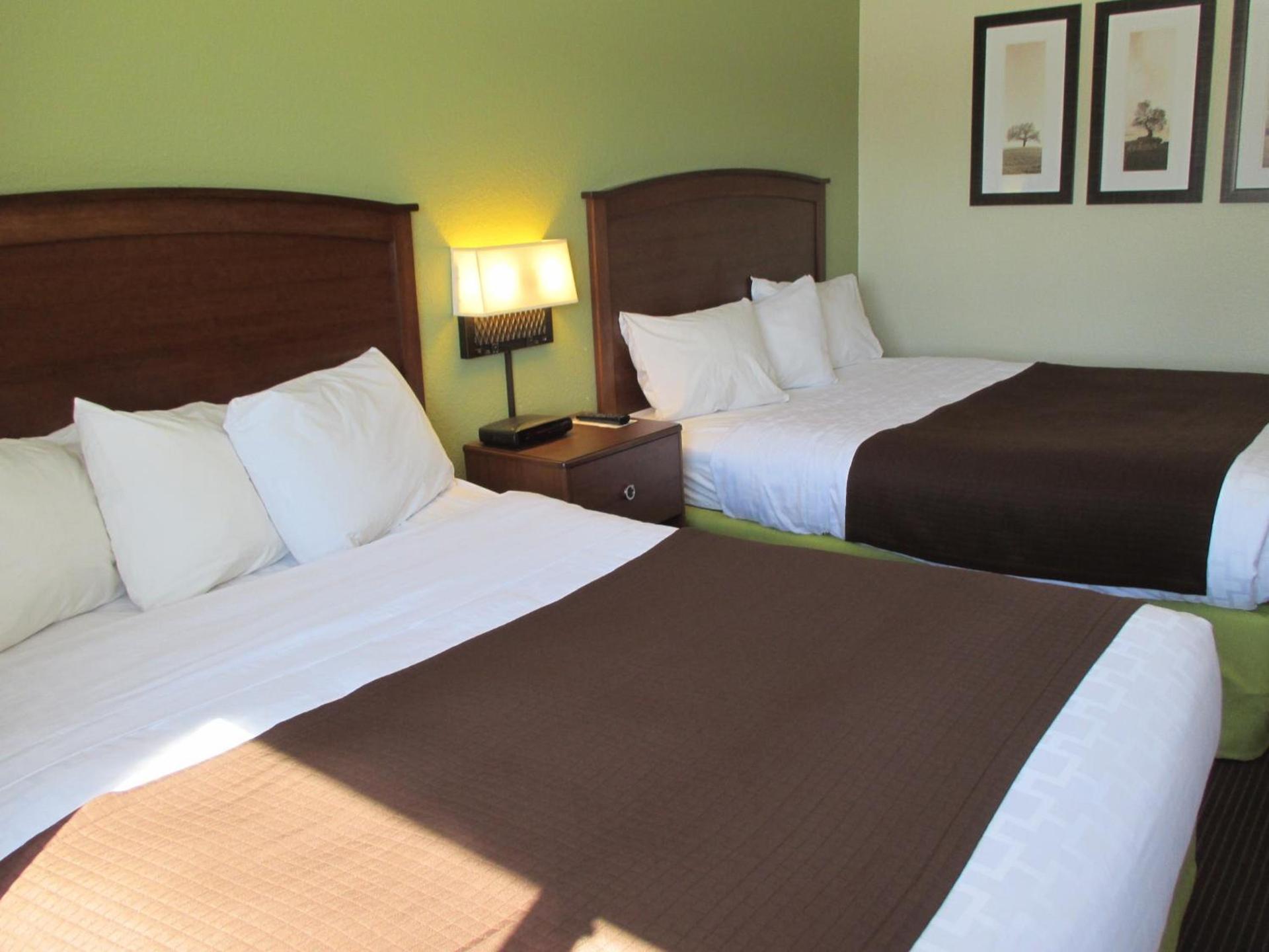 Cobblestone Hotel & Suites - Wisconsin Rapids photo 26