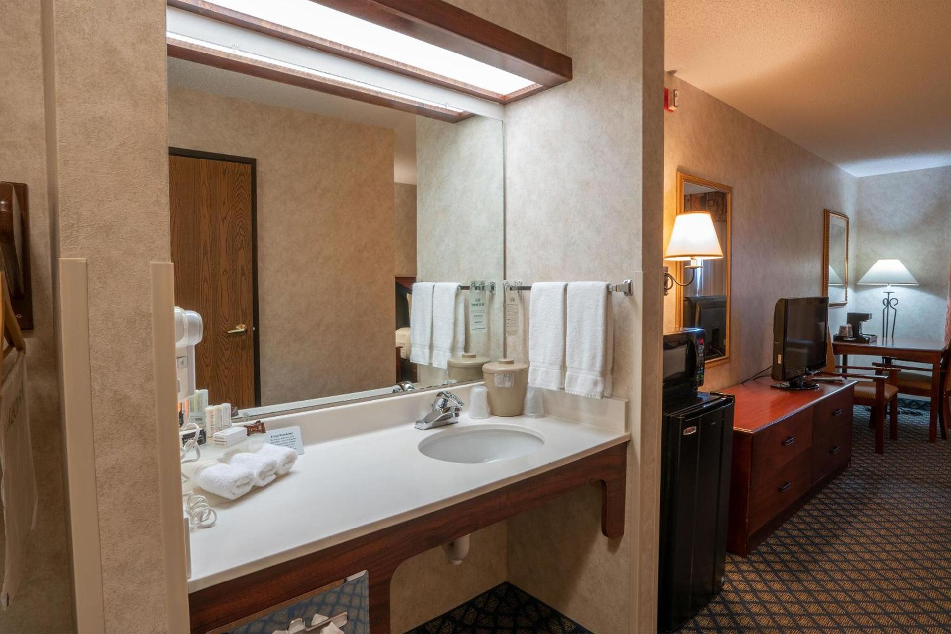 Miles City Hotel & Suites photo 40