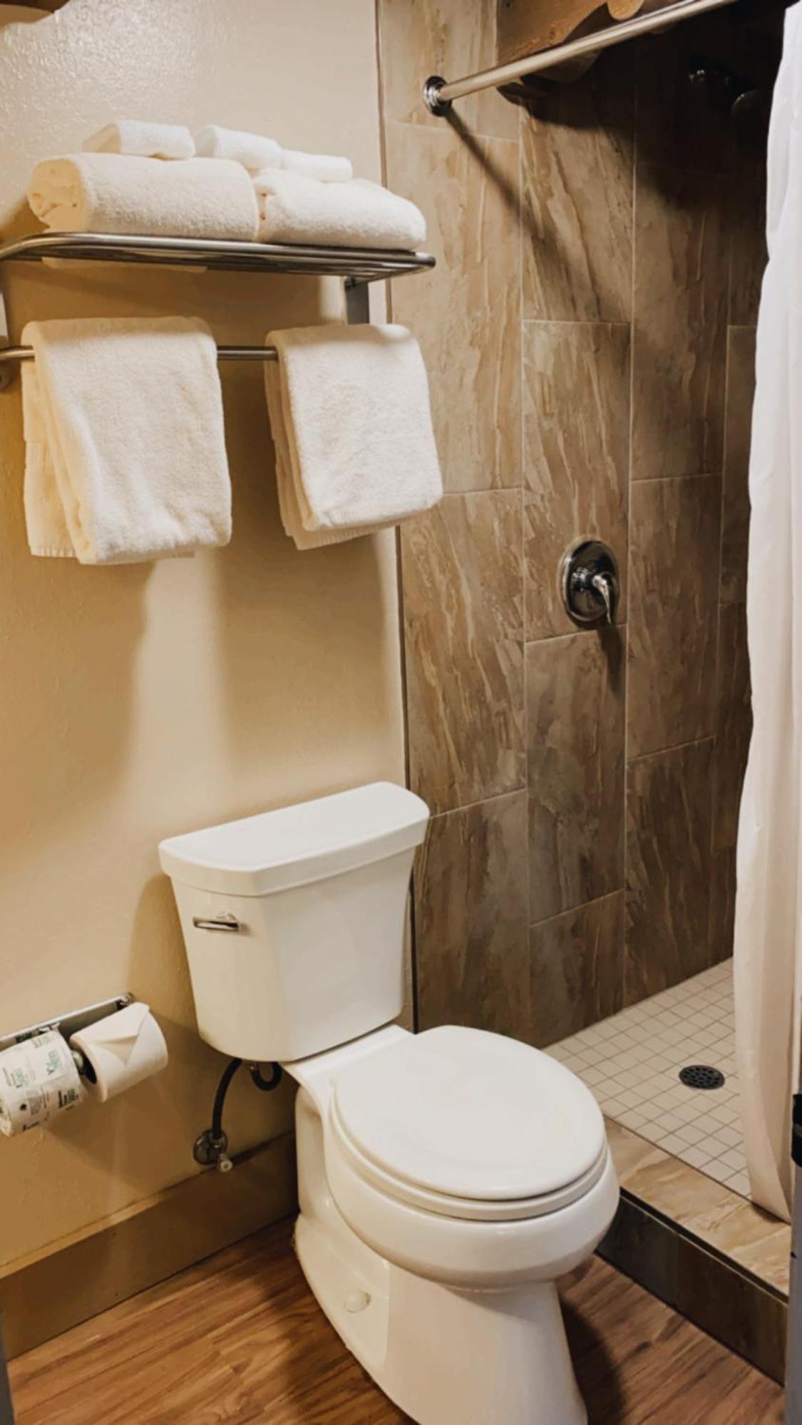 Chama Trails Motel photo 44