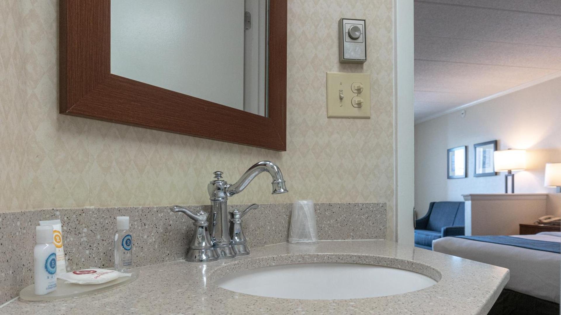 Comfort Inn Ocean City Boardwalk photo 42