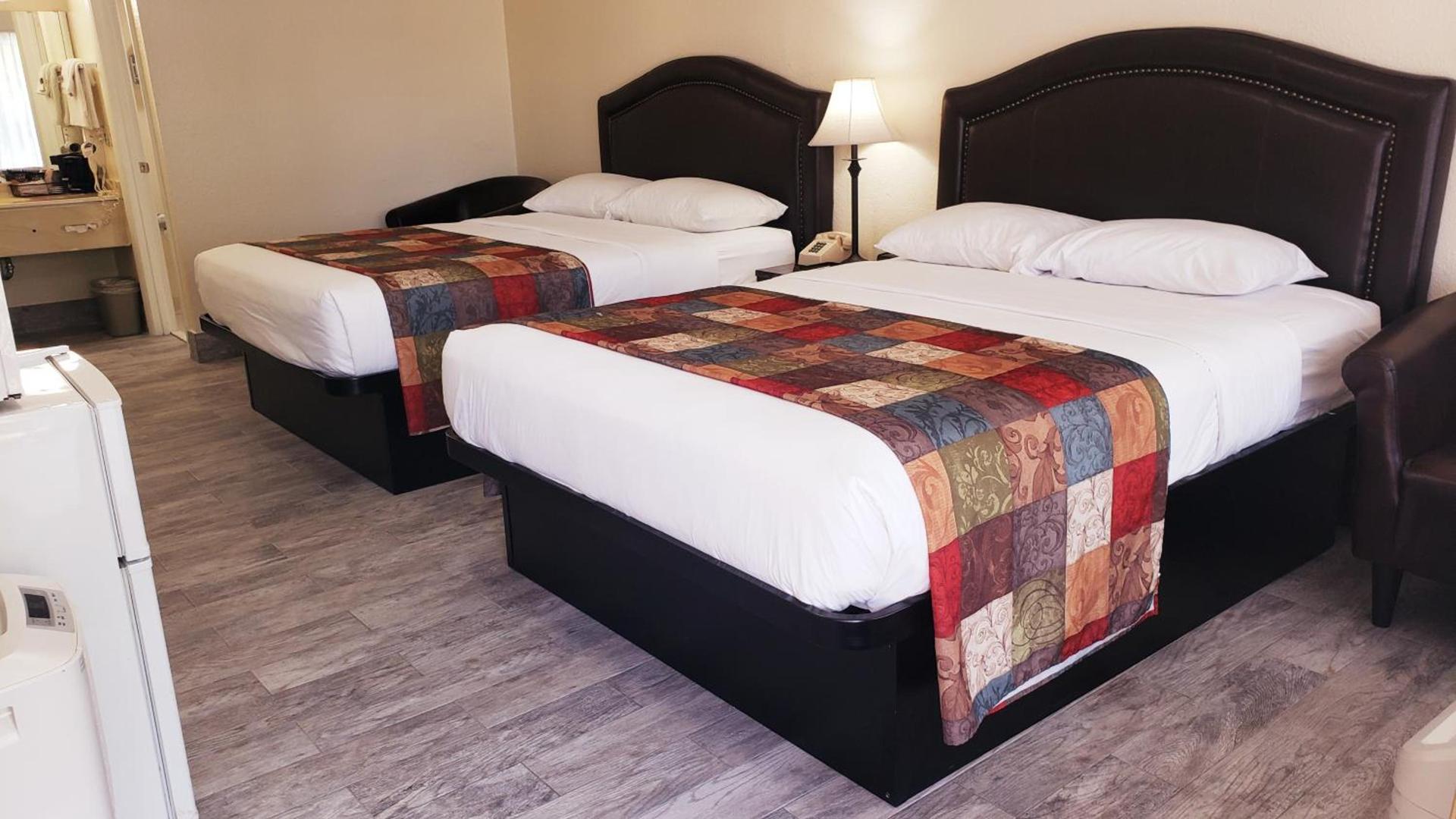 Simple Rewards Inn photo 73
