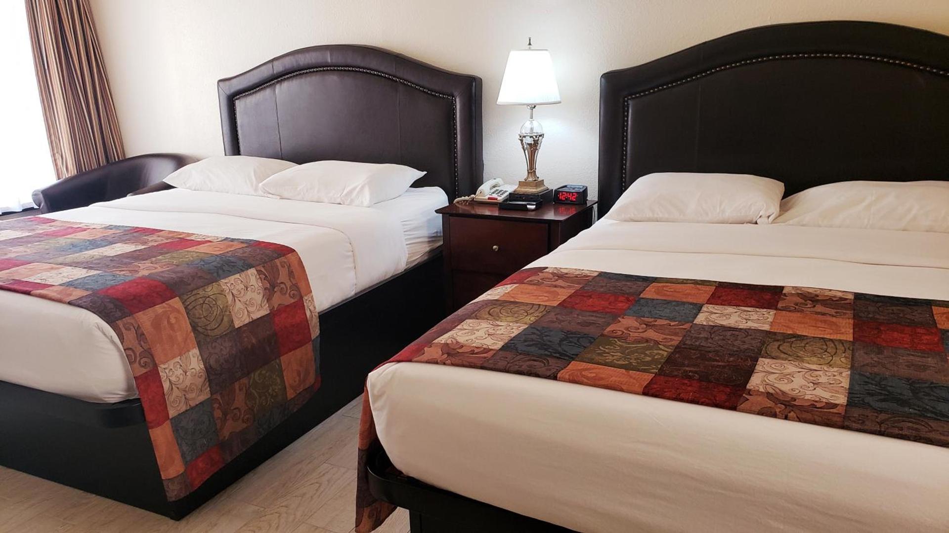 Simple Rewards Inn photo 72