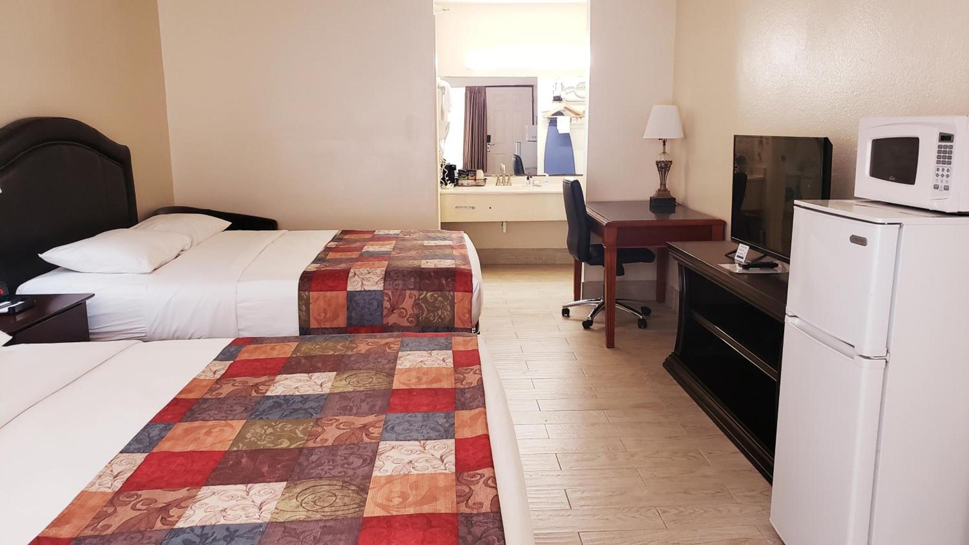 Simple Rewards Inn photo 68