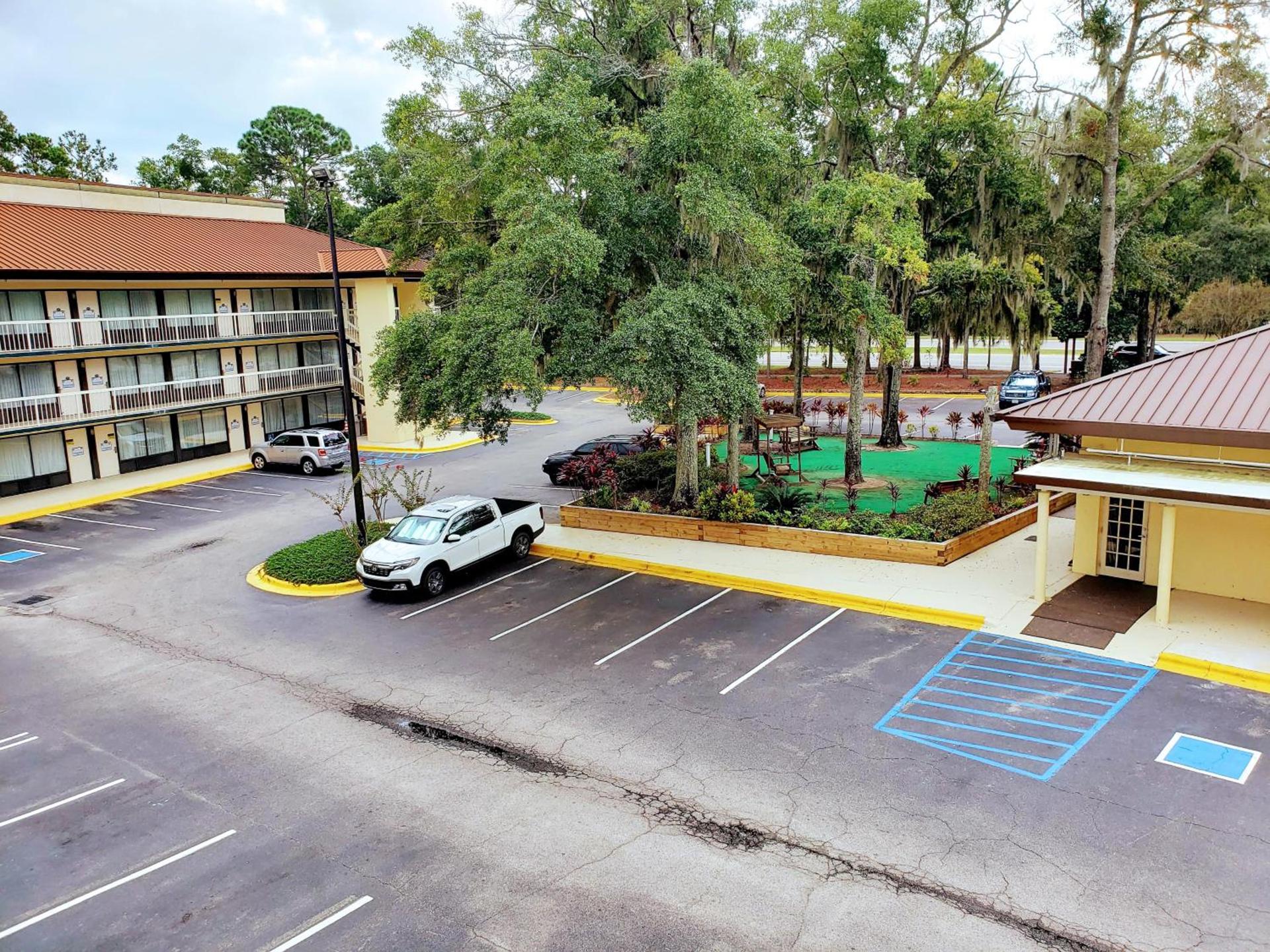Simple Rewards Inn photo 15