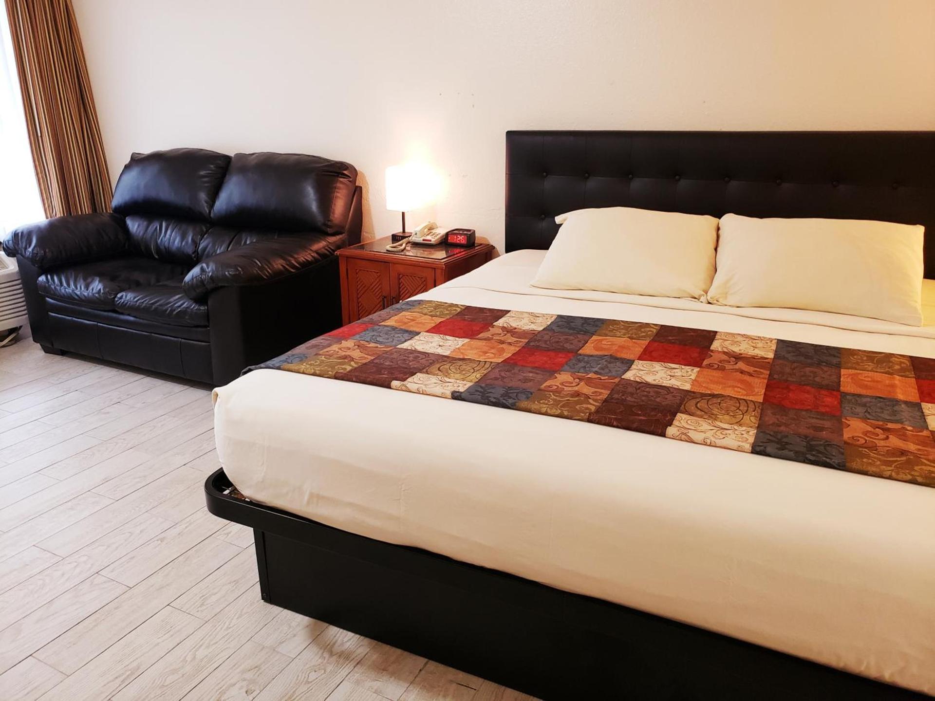 Simple Rewards Inn photo 57
