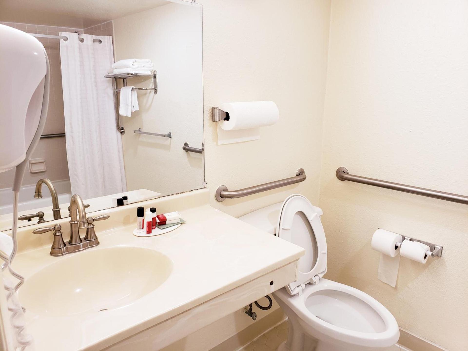 Simple Rewards Inn photo 36