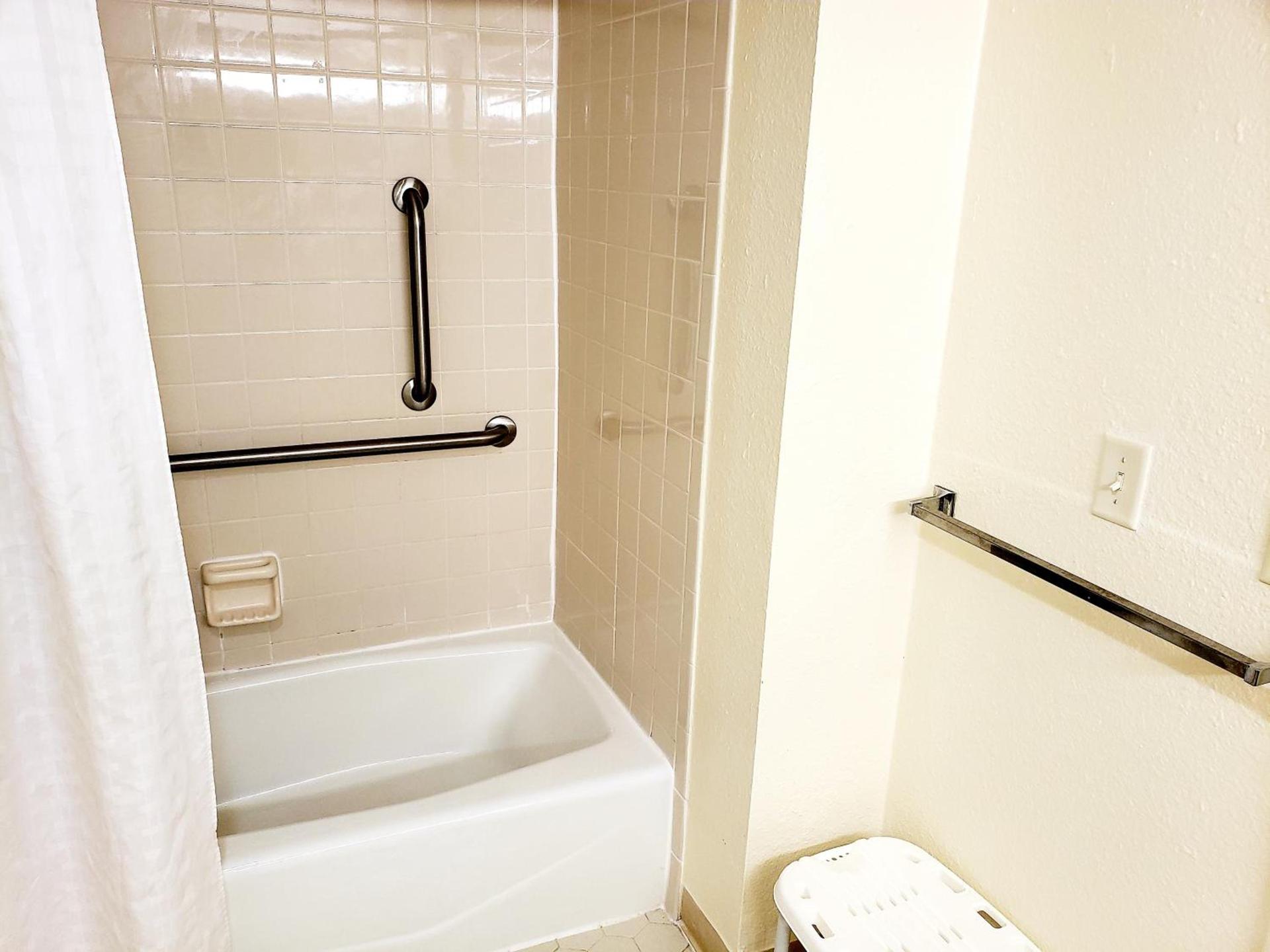 Simple Rewards Inn photo 56