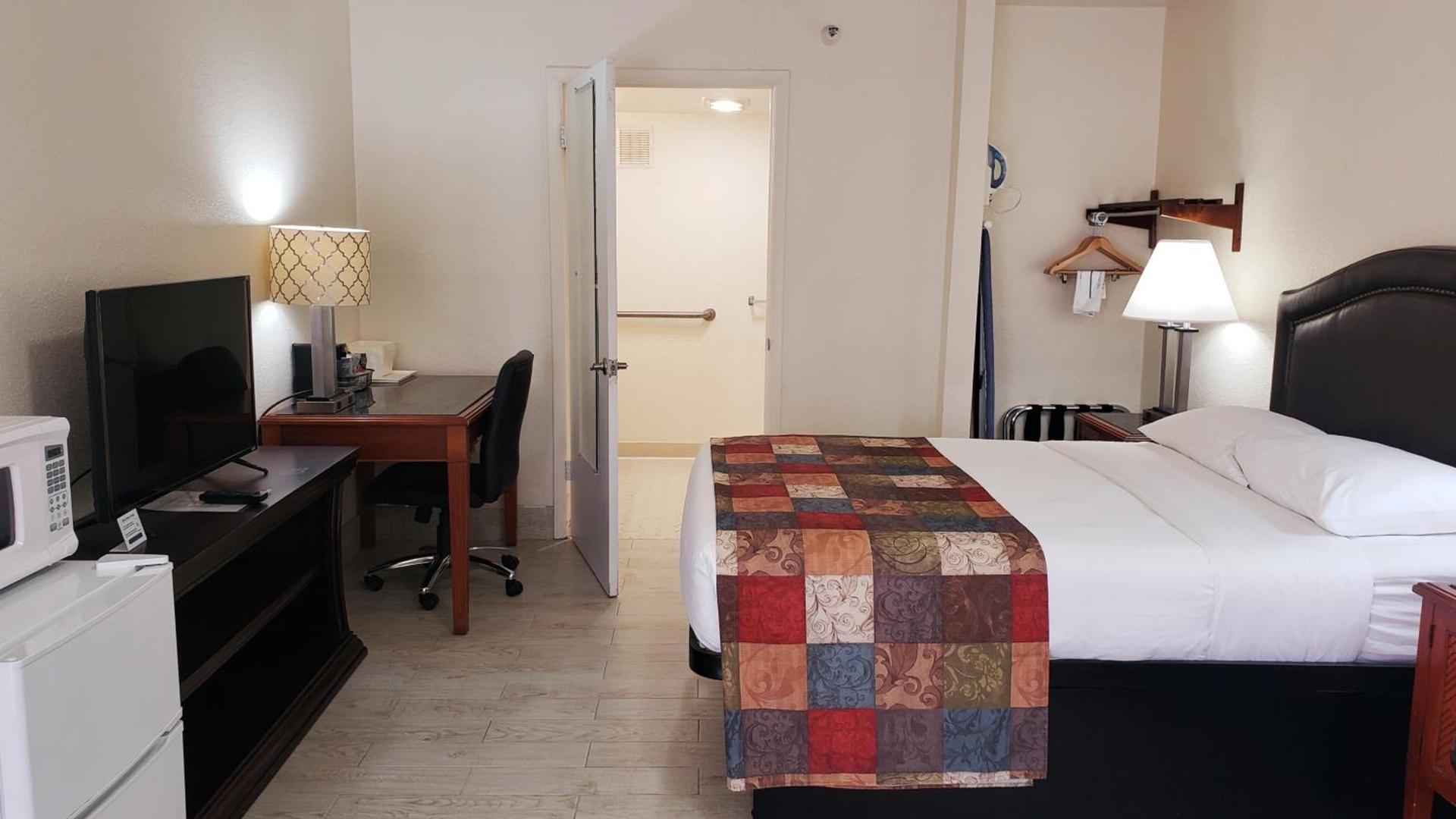 Simple Rewards Inn photo 54
