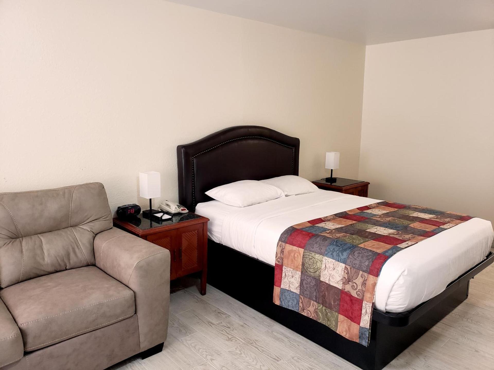 Simple Rewards Inn photo 46