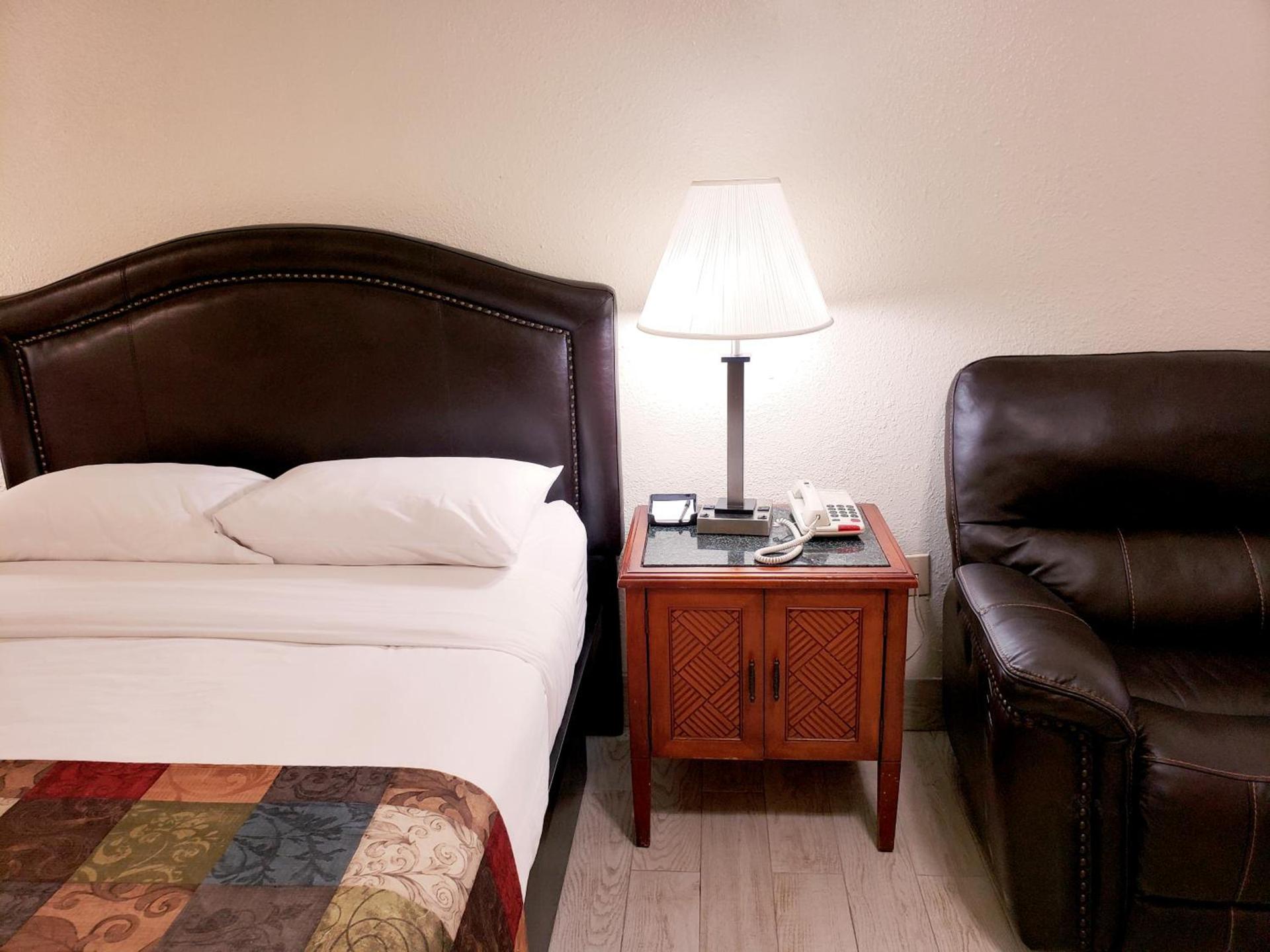 Simple Rewards Inn photo 34