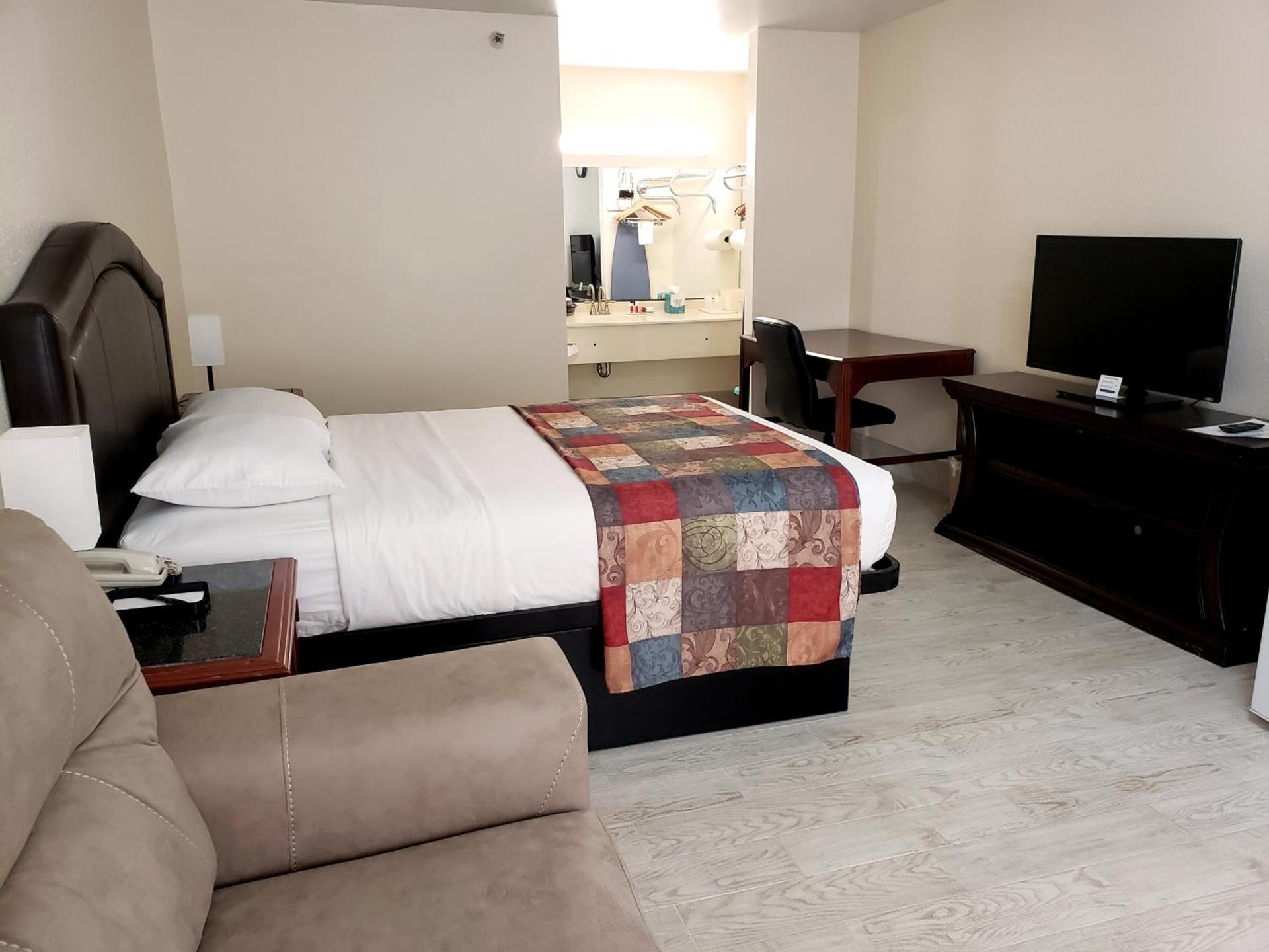 Simple Rewards Inn photo 31