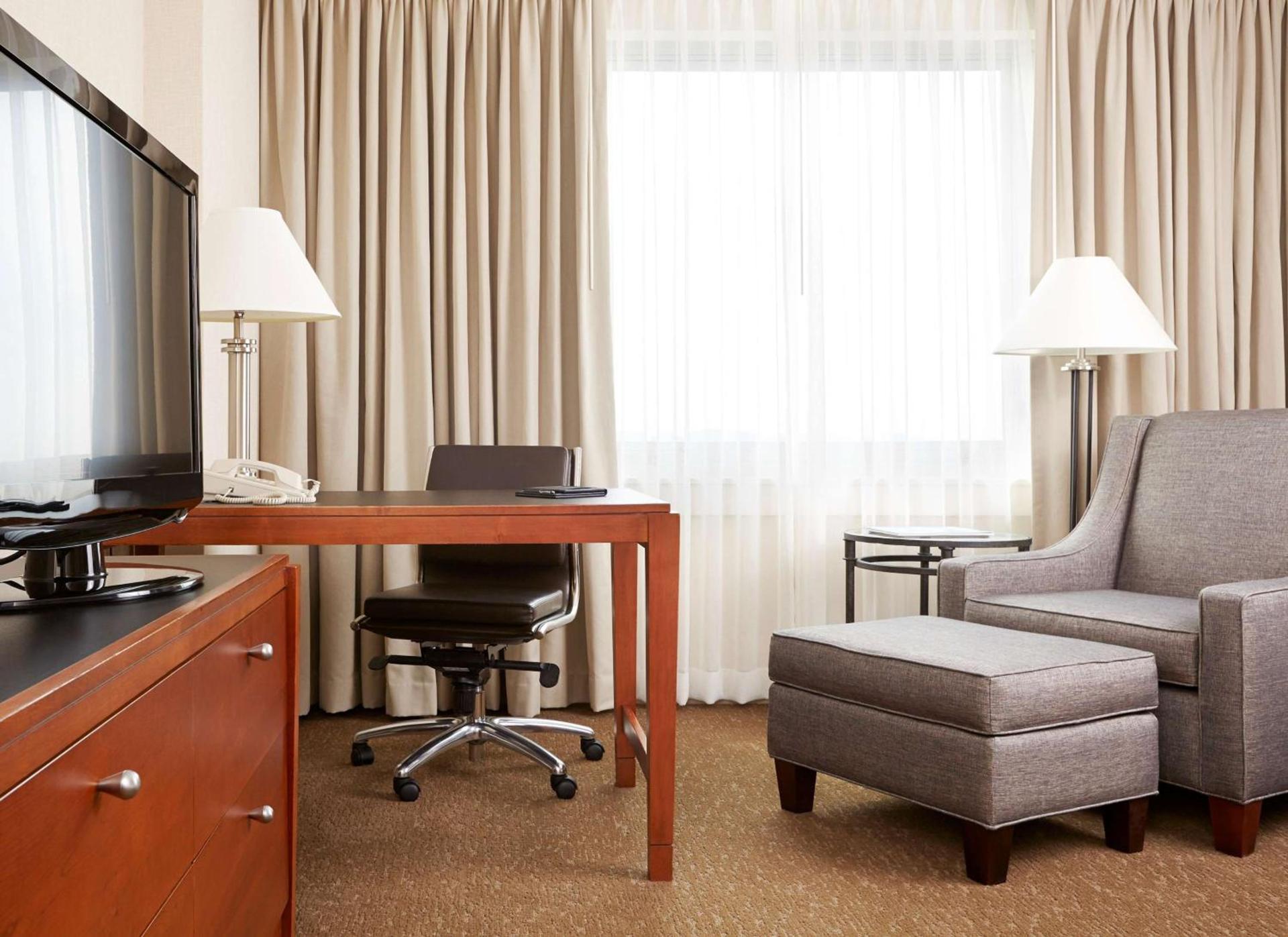 Hyatt Centric Chicago Ohare photo 4