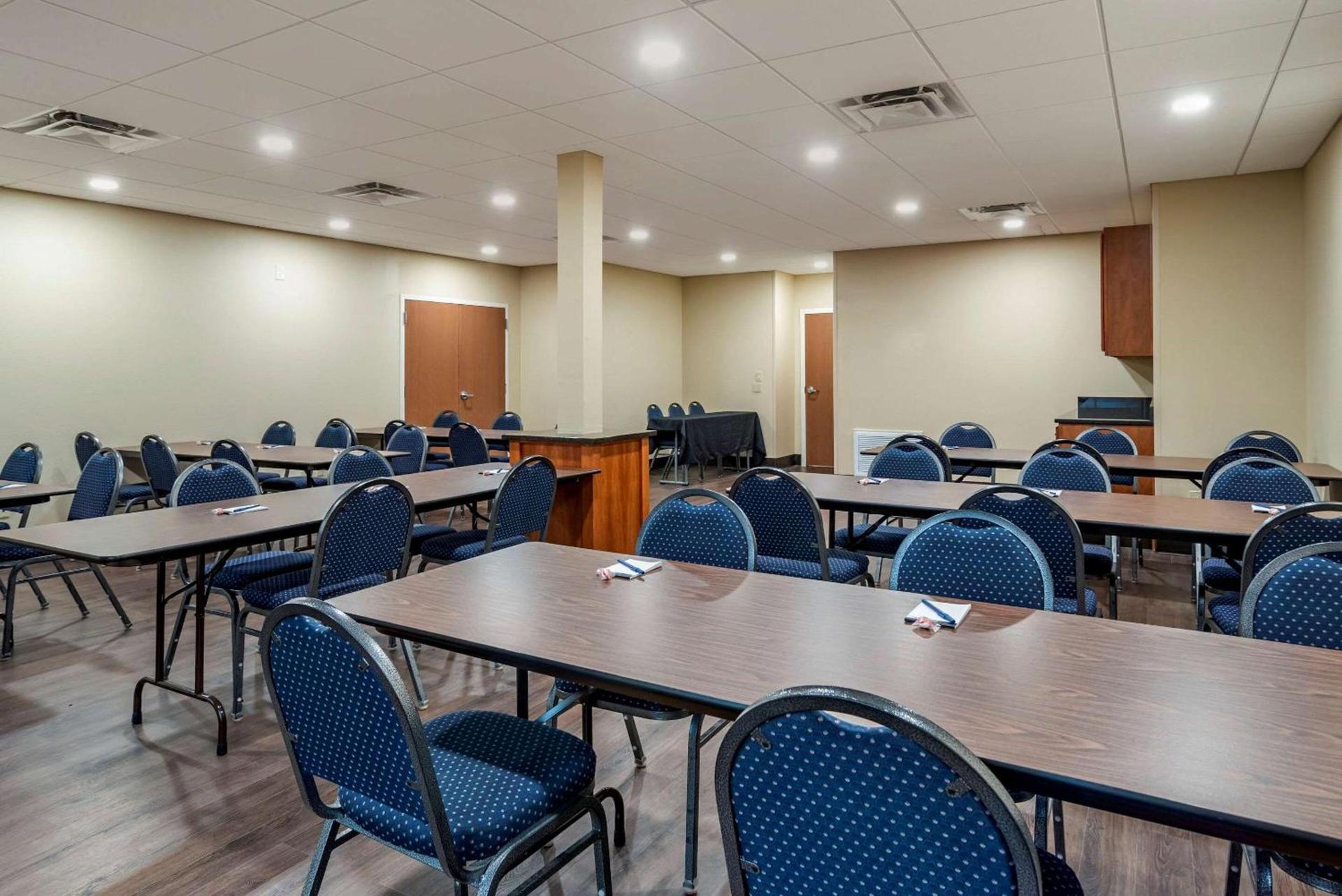 Comfort Suites Niceville Near Eglin Air Force Base photo 24