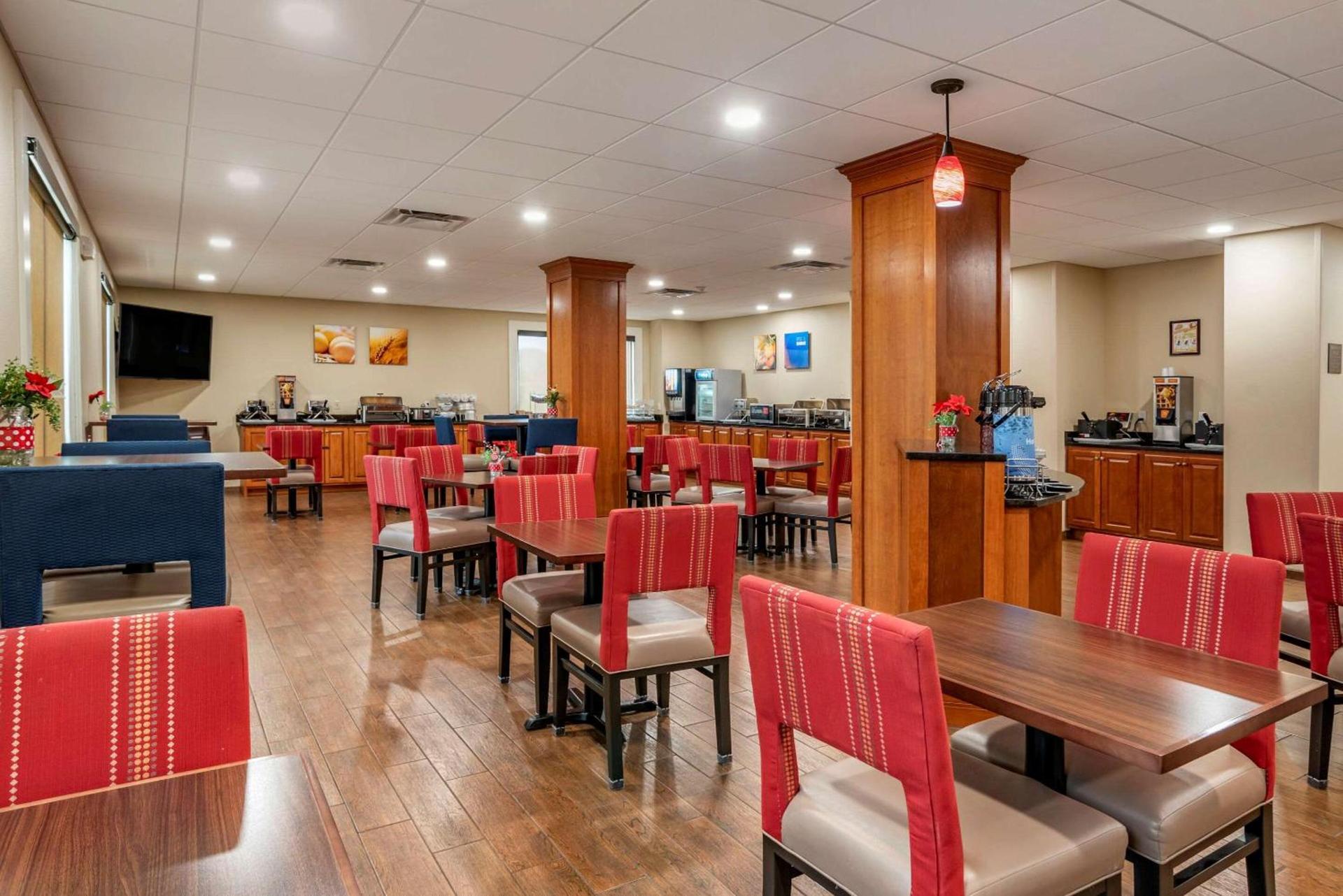 Comfort Suites Niceville Near Eglin Air Force Base photo 23