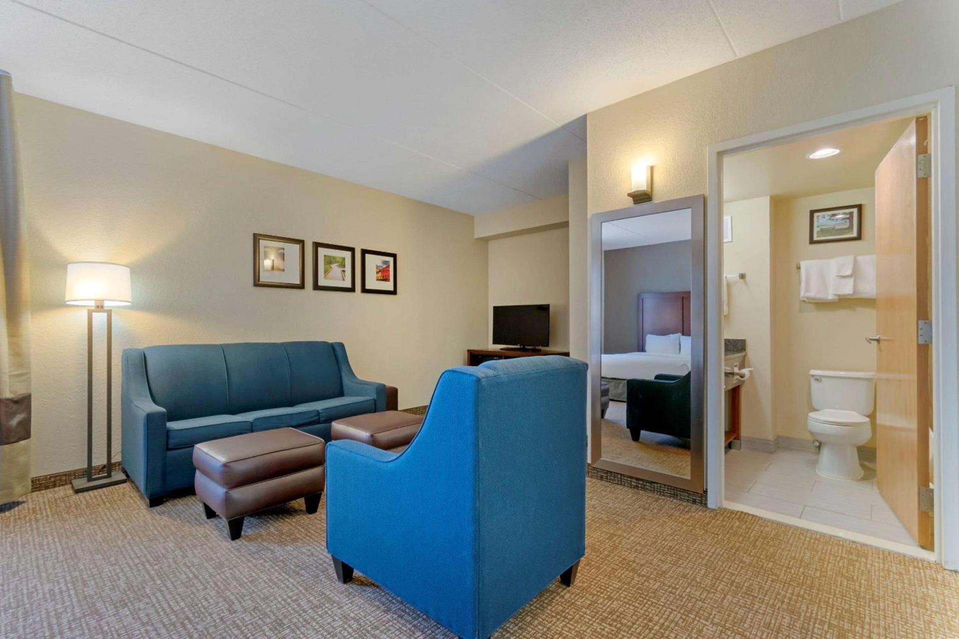 Comfort Inn Mechanicsburg - Harrisburg South photo 21