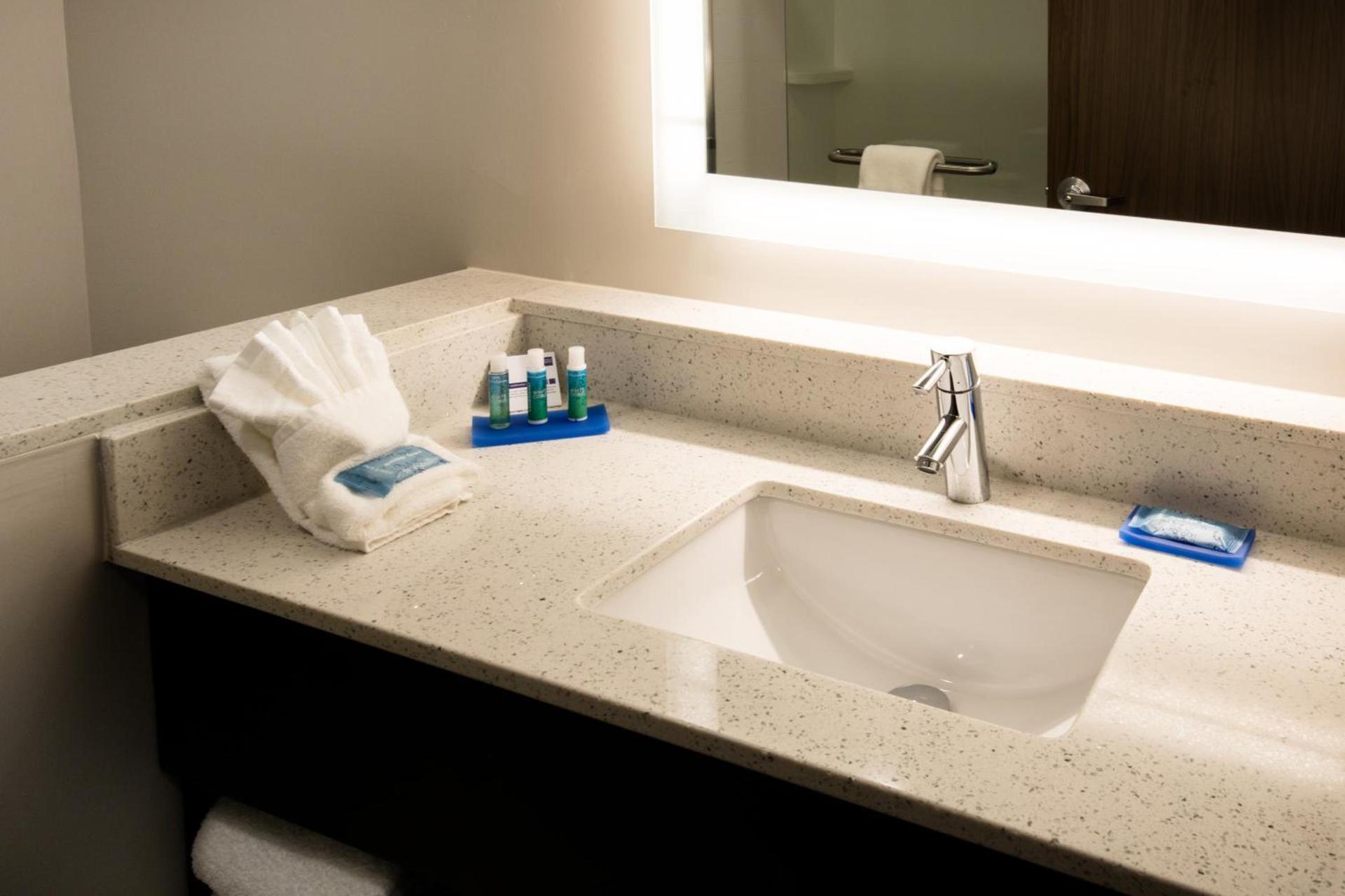 Holiday Inn Express - North Augusta South Carolina by IHG photo 11