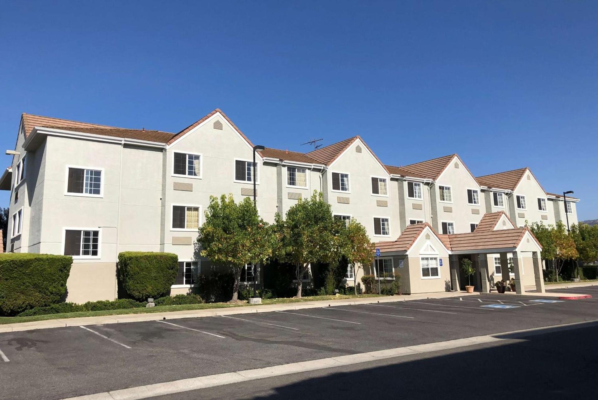 Microtel Inn & Suites, Morgan Hill — hotel in Morgan Hill