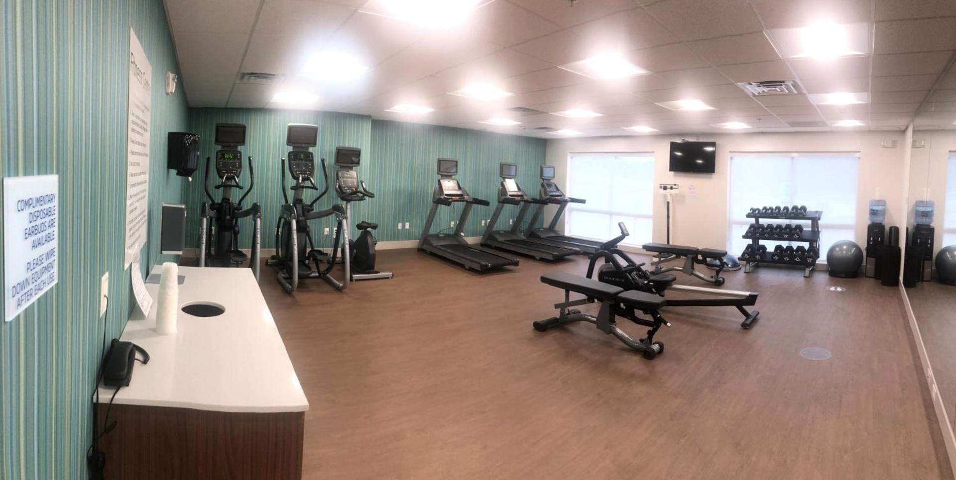Holiday Inn Express & Suites Warrensburg North by IHG photo 37