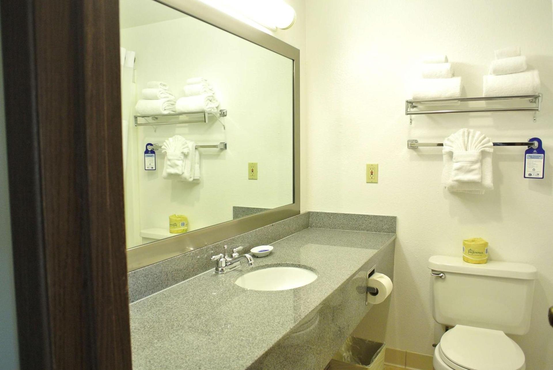 Best Western Seattle Airport Hotel photo 12