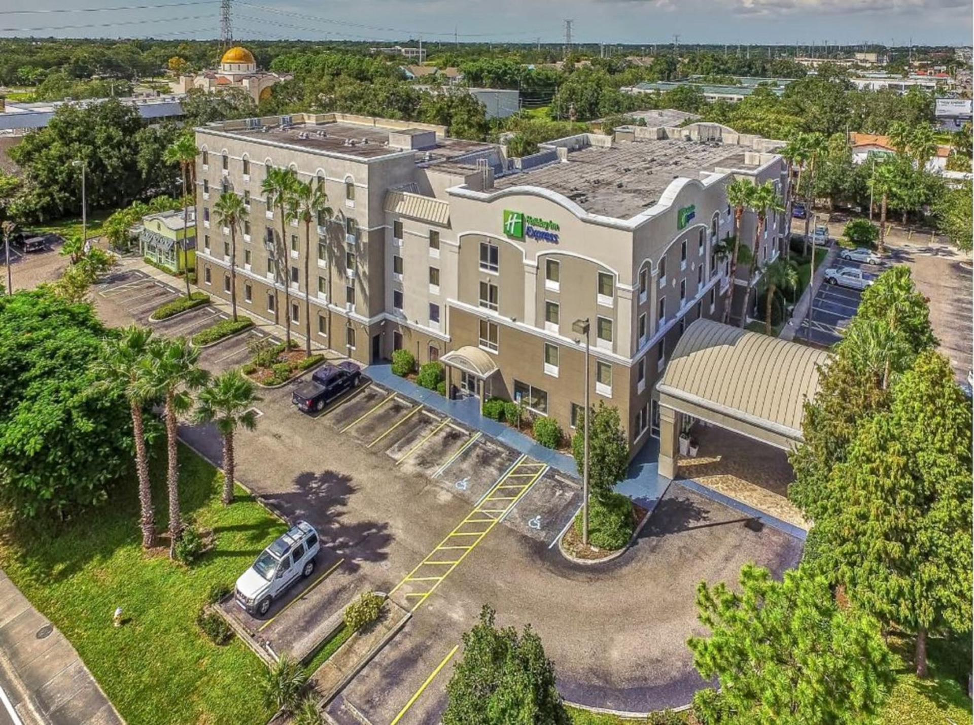 Holiday Inn Express Hotel & Suites Clearwater US 19 North by IHG photo 8