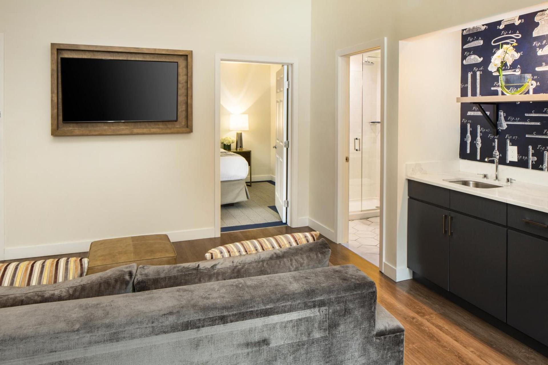 Hotel Indigo Boston Garden by IHG photo 7