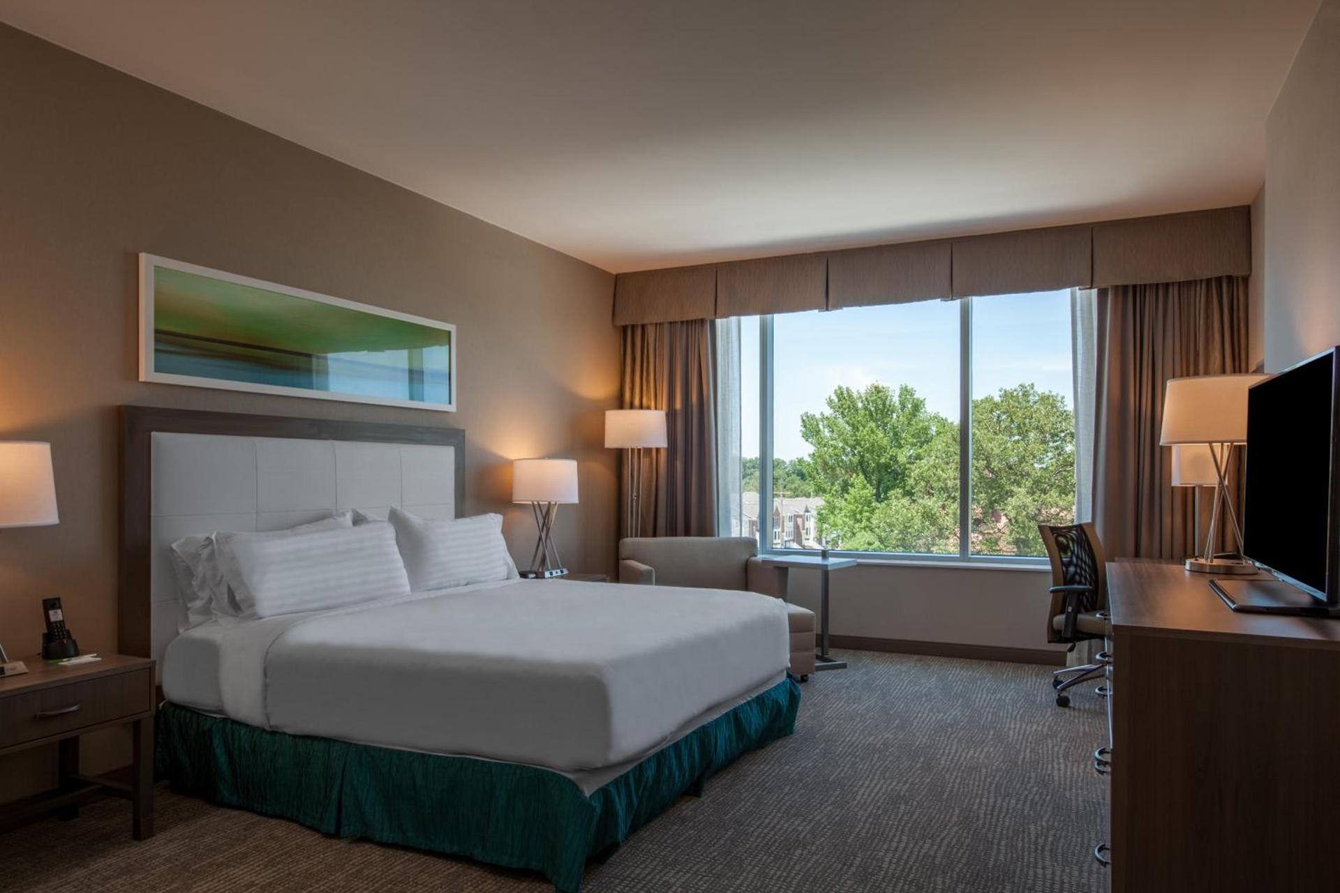 Holiday Inn Cleveland Clinic by IHG photo 55