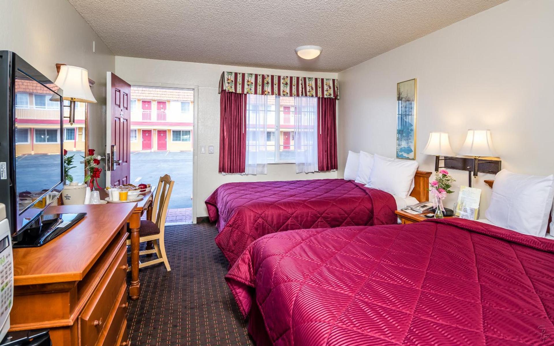 Hollister Inn photo 9