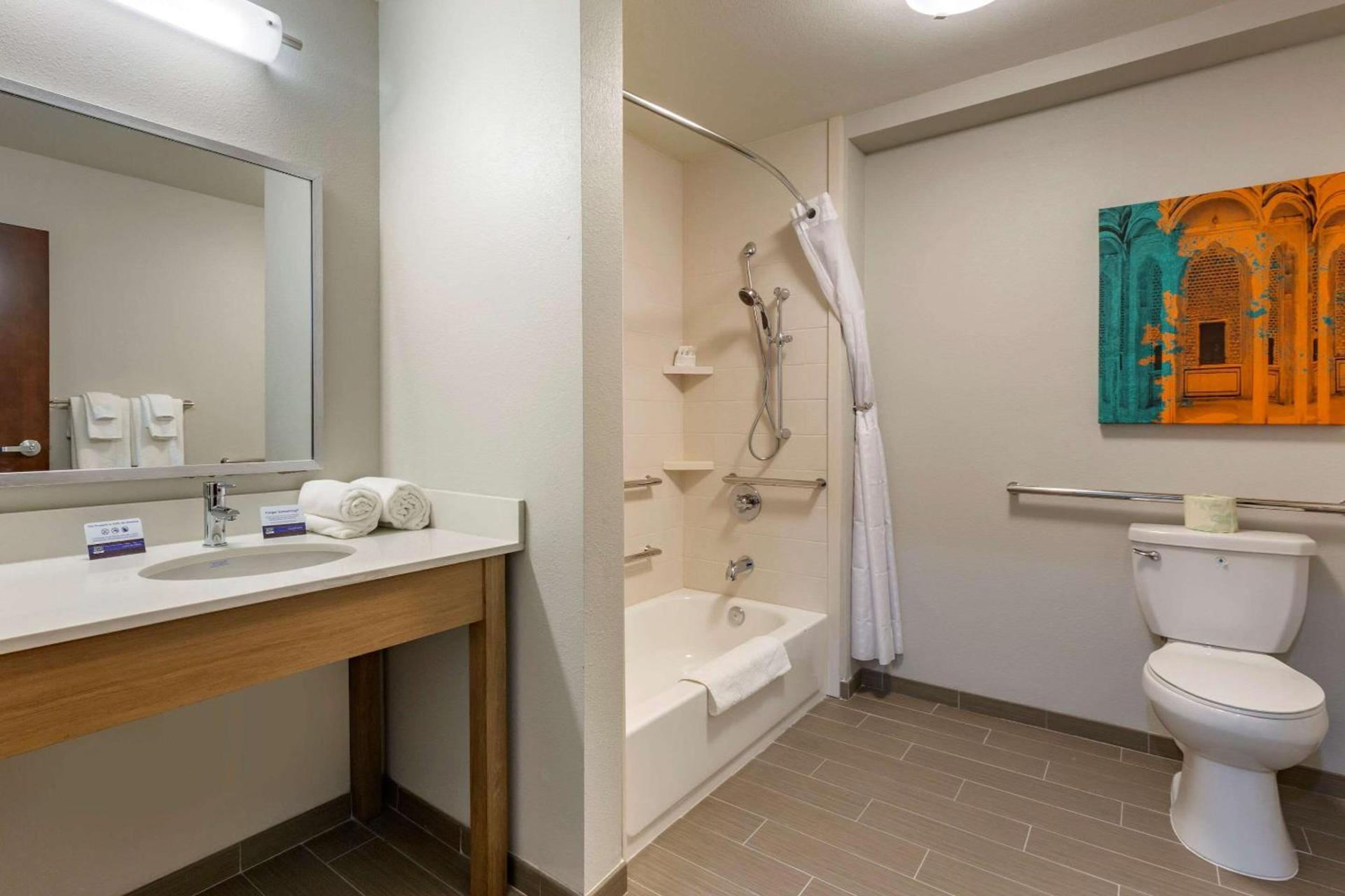 MainStay Suites Carlsbad South photo 19