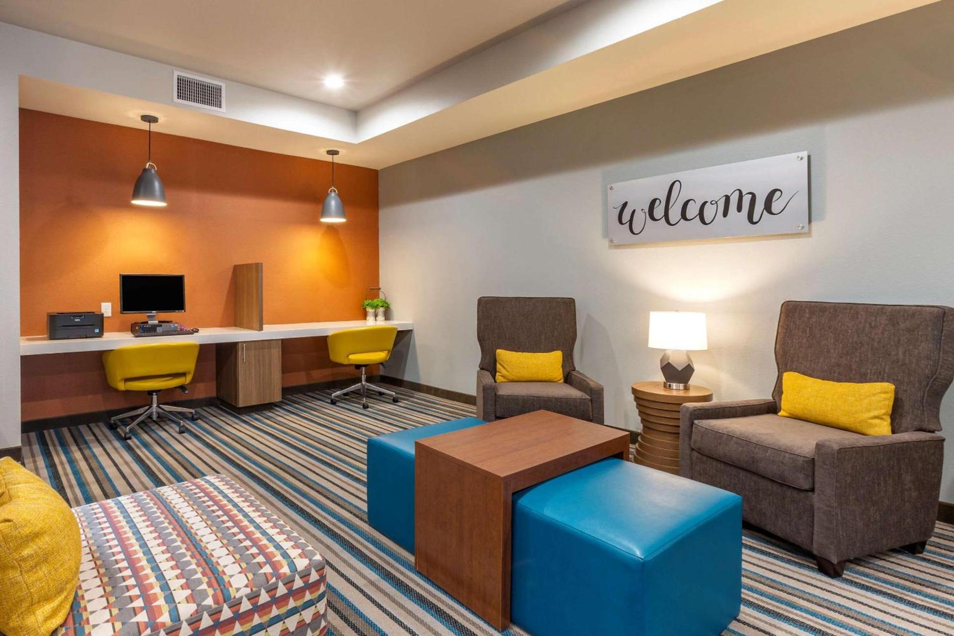 MainStay Suites Carlsbad South photo 20