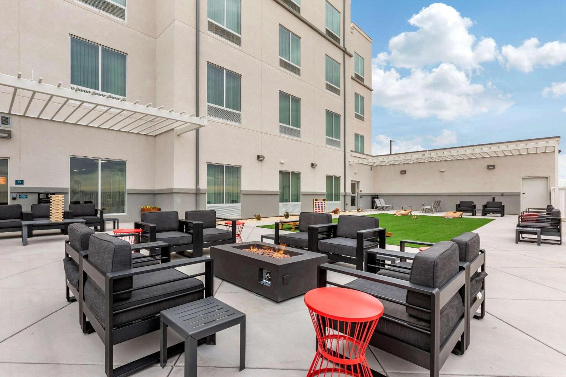 MainStay Suites Carlsbad South photo 25