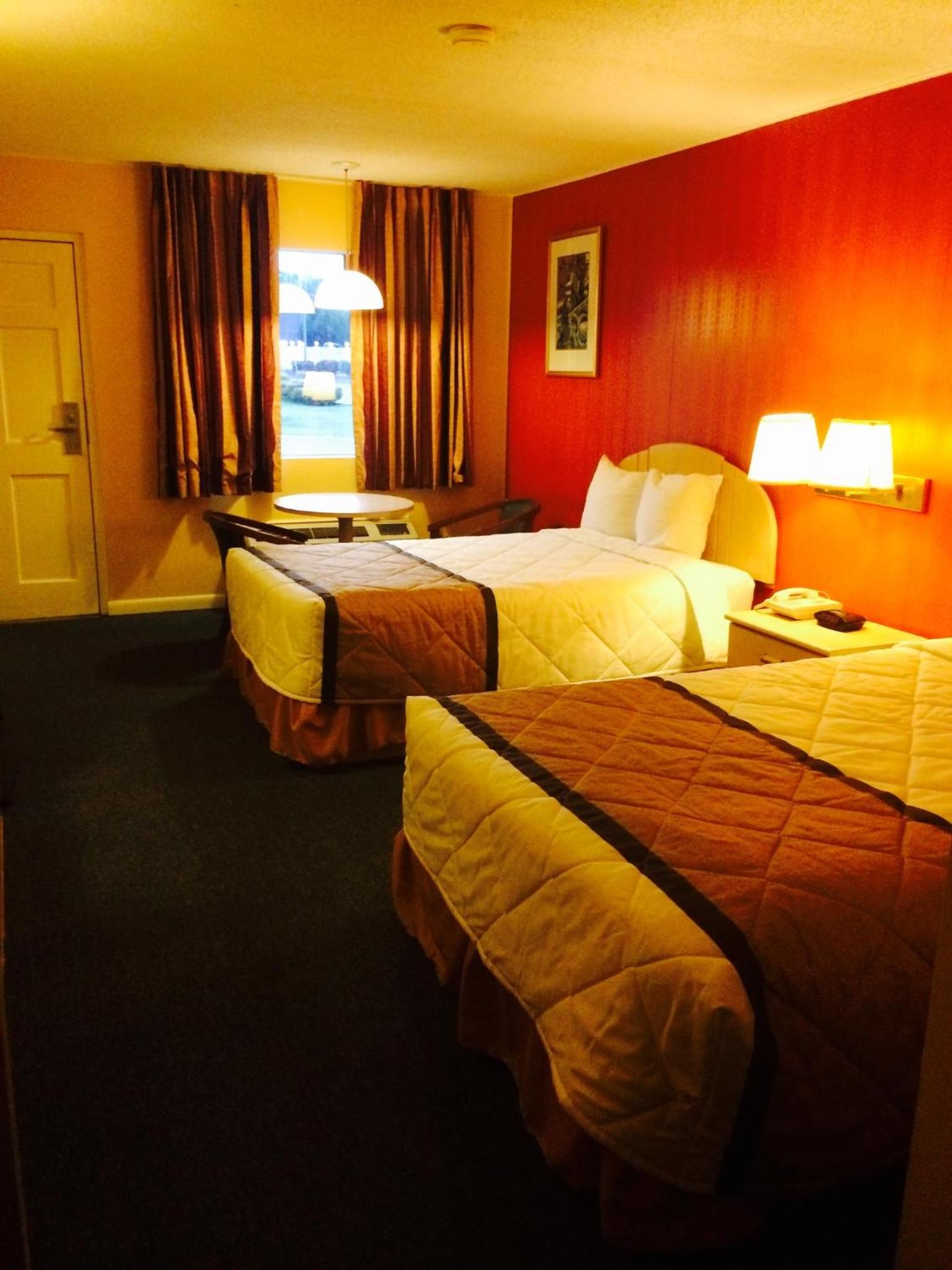 Duffys Motel - Calhoun photo 5