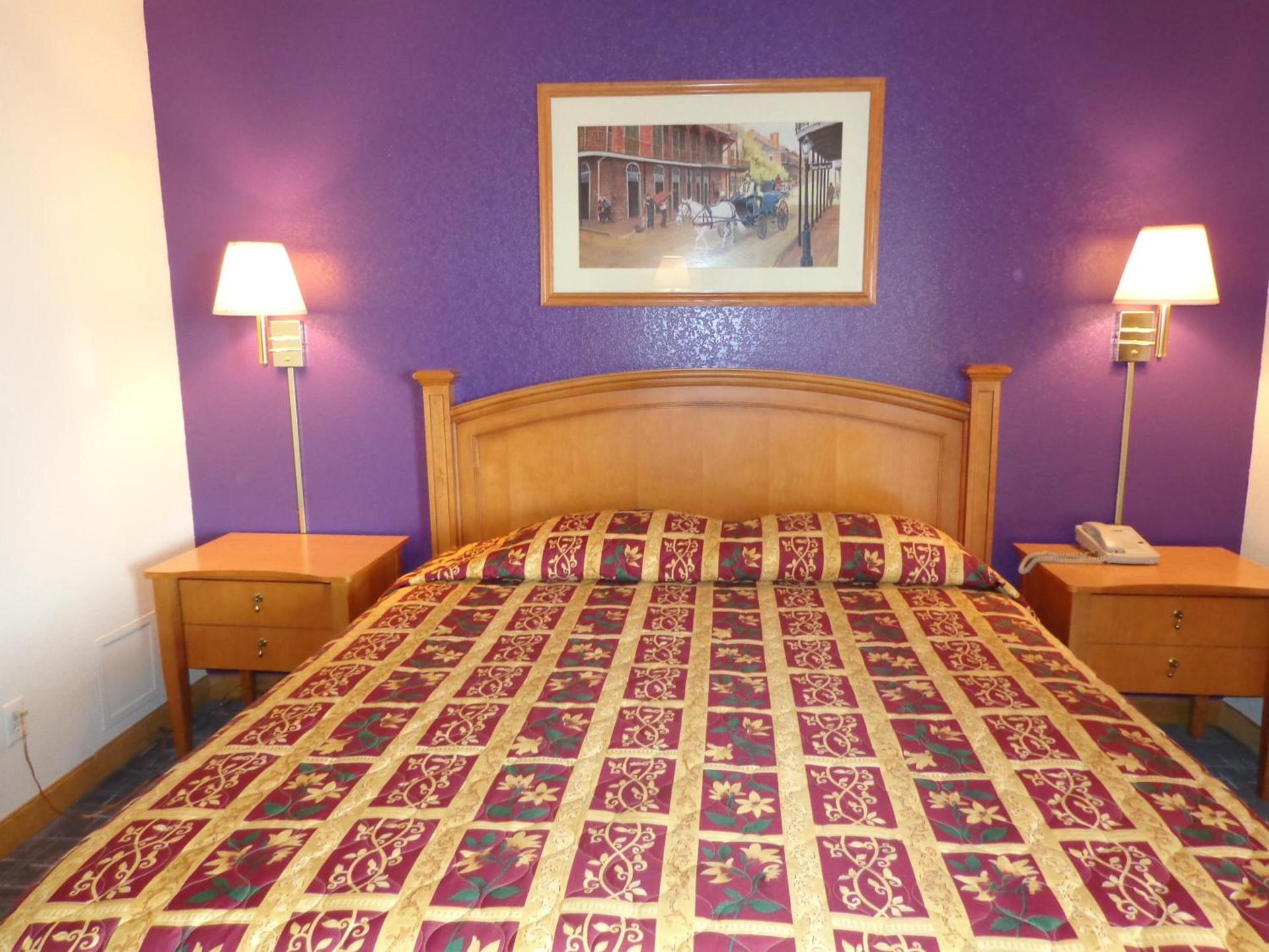 Knights Inn Phoenix at N Black Canyon Hwy photo 9