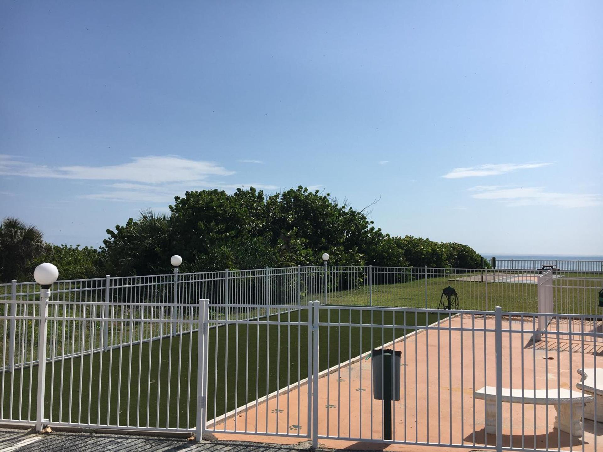 Paradise Beach Club - Oceanfront and Penthouse photo 27