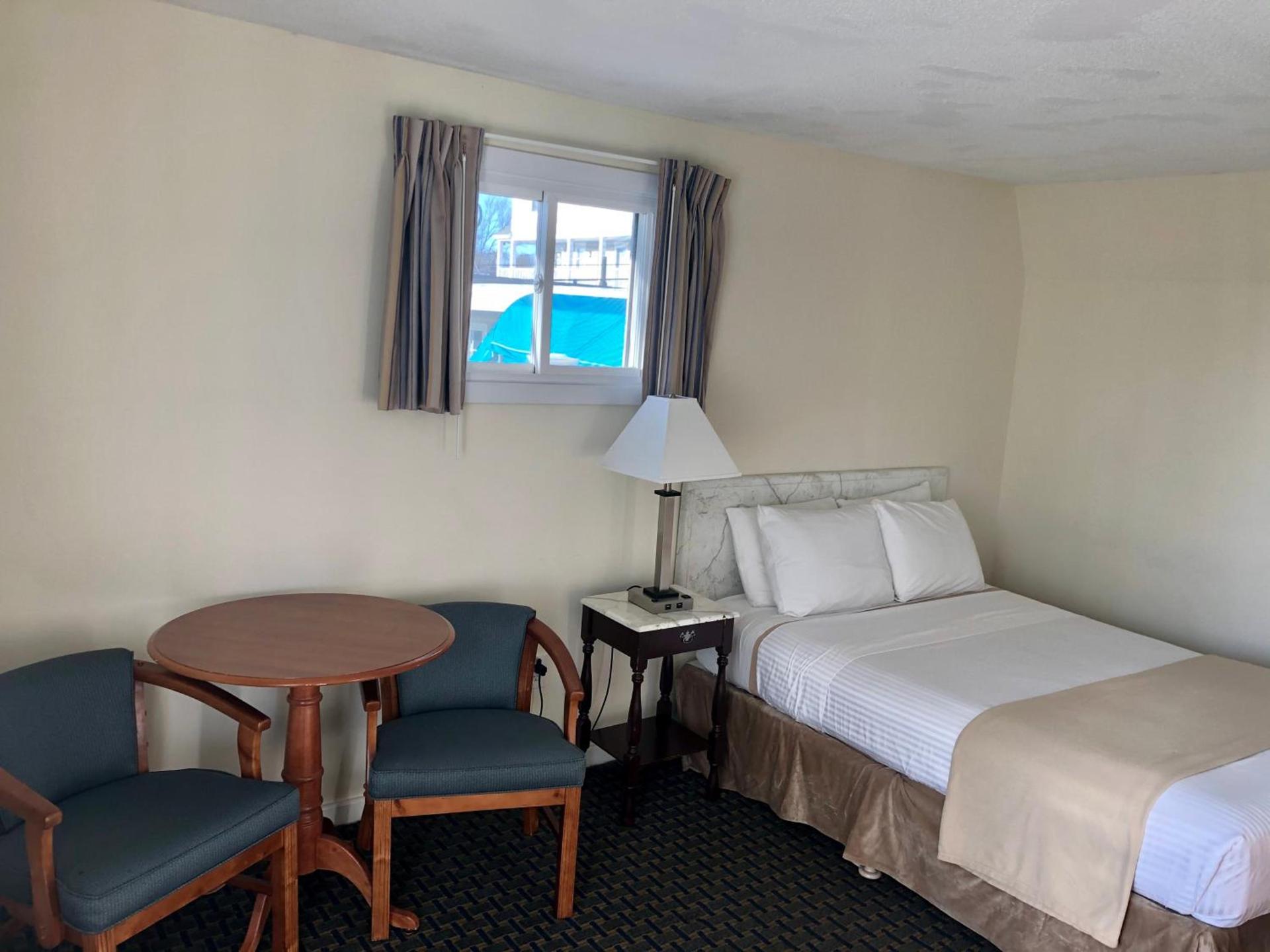 Sea Cliff House Motel photo 23