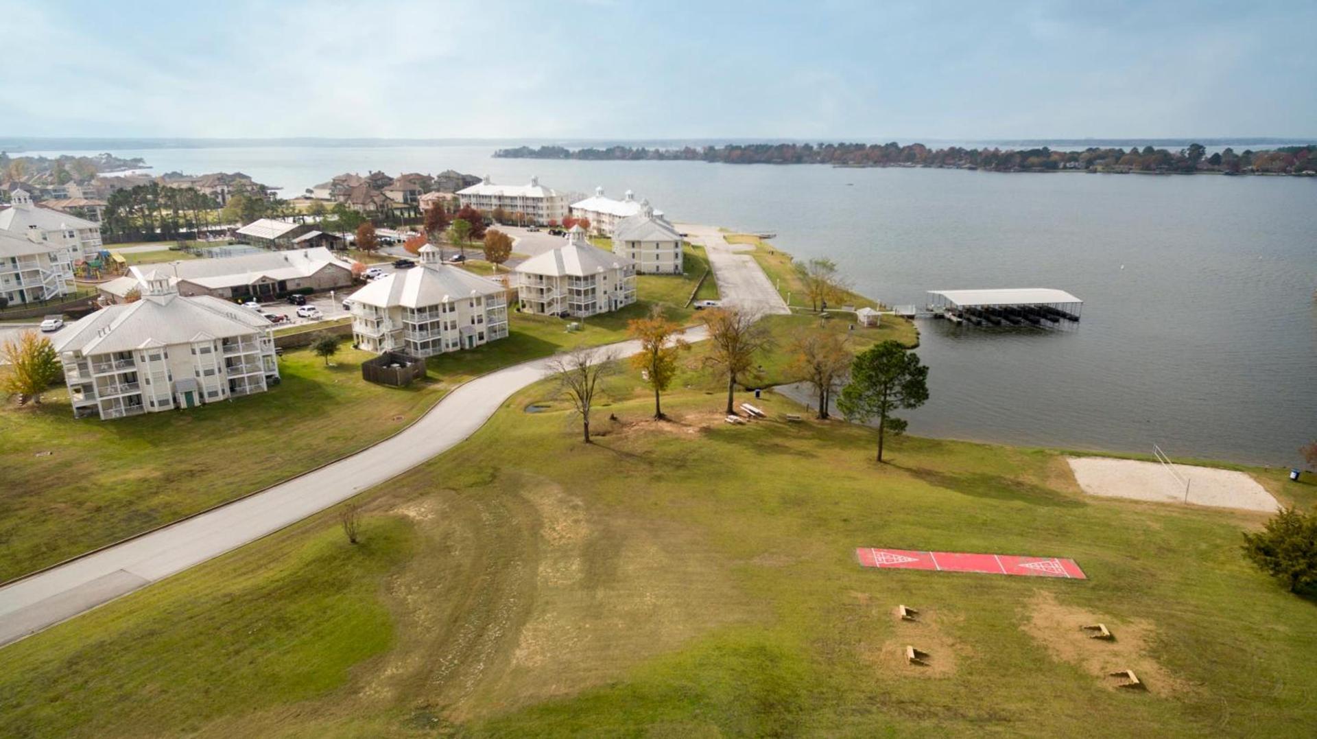 Holiday Inn Club Vacations Piney Shores Resort at Lake Conroe photo 61