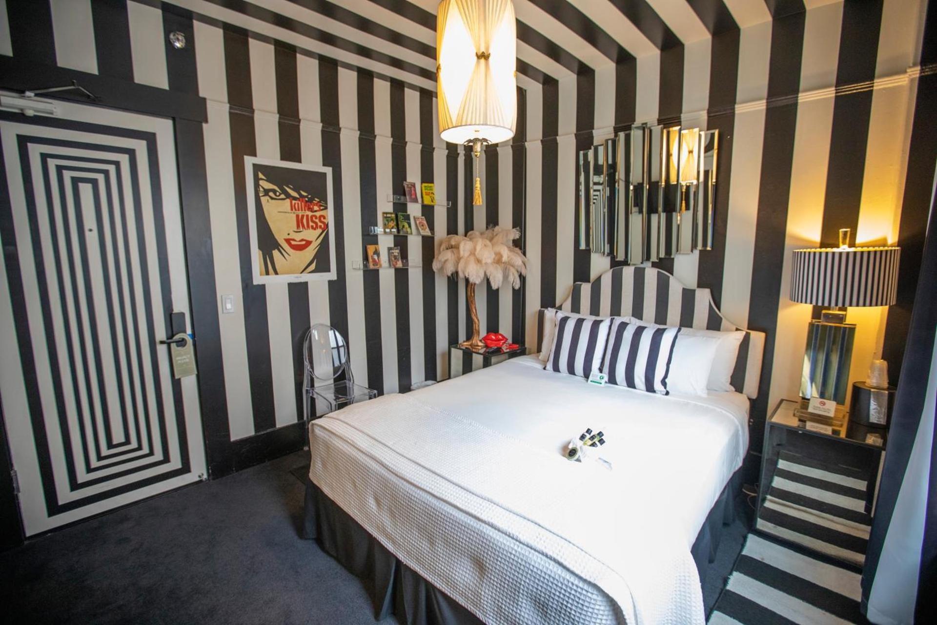 Hotel des Arts photo 9