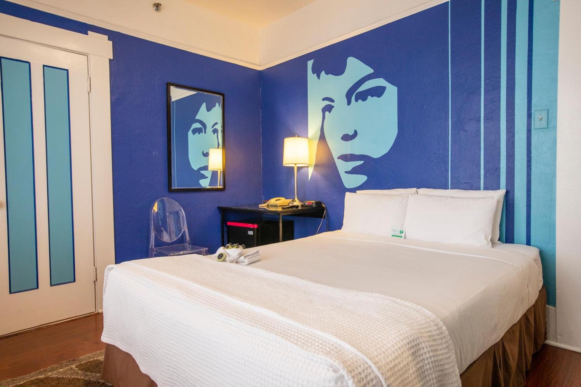 Hotel des Arts photo 13