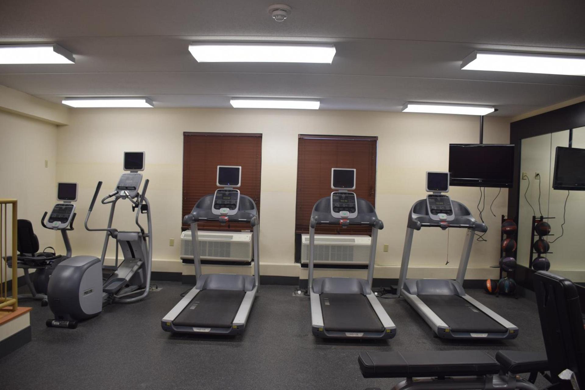 Wingate by Wyndham Baltimore BWI Airport photo 6