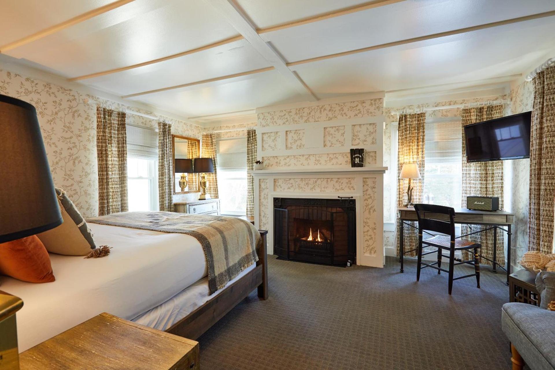 Shelter Harbor Inn photo 53