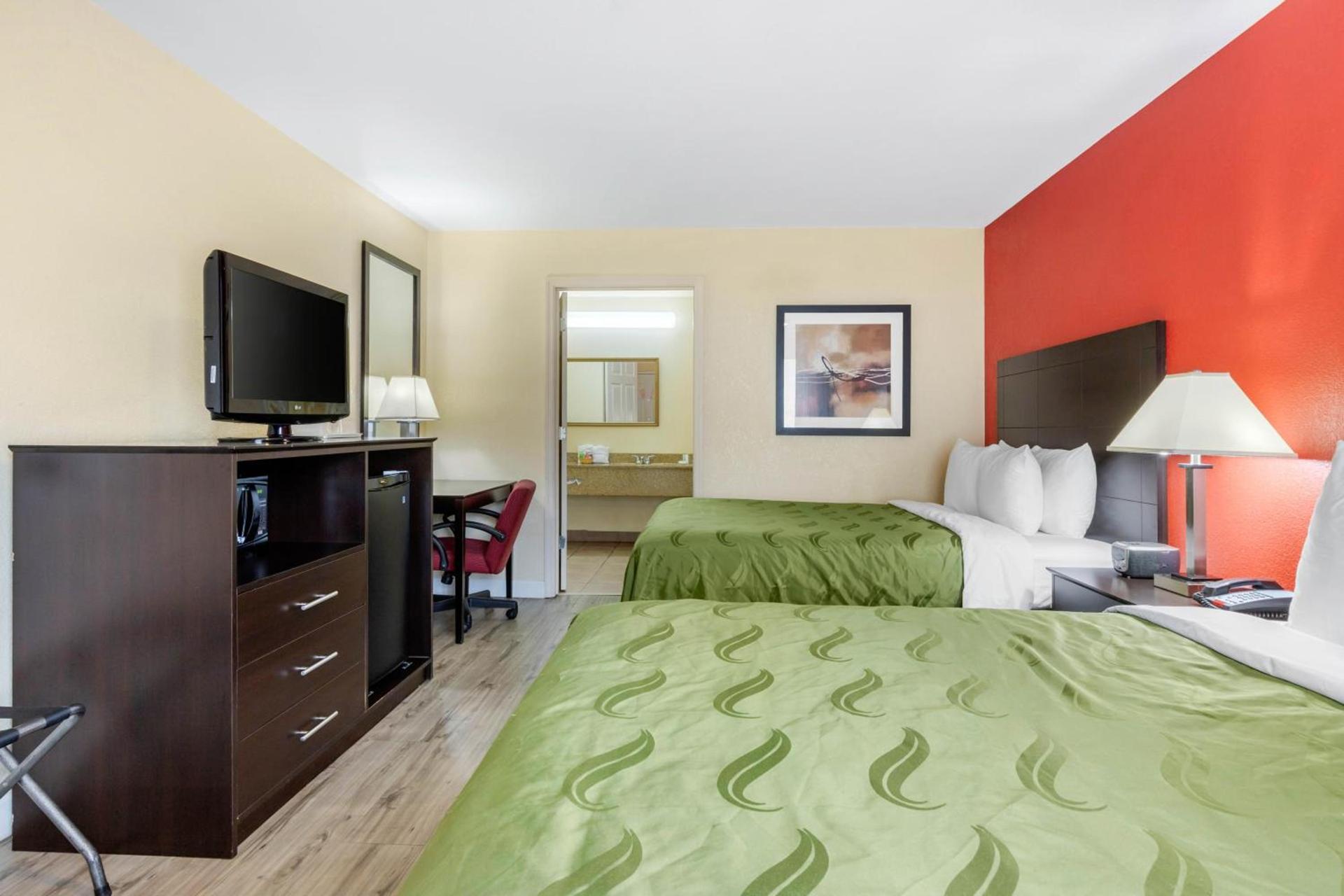 Quality Inn & Suites Lexington photo 29