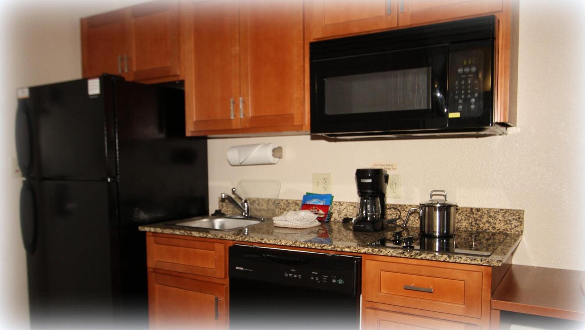 Candlewood Suites Fredericksburg by IHG photo 4