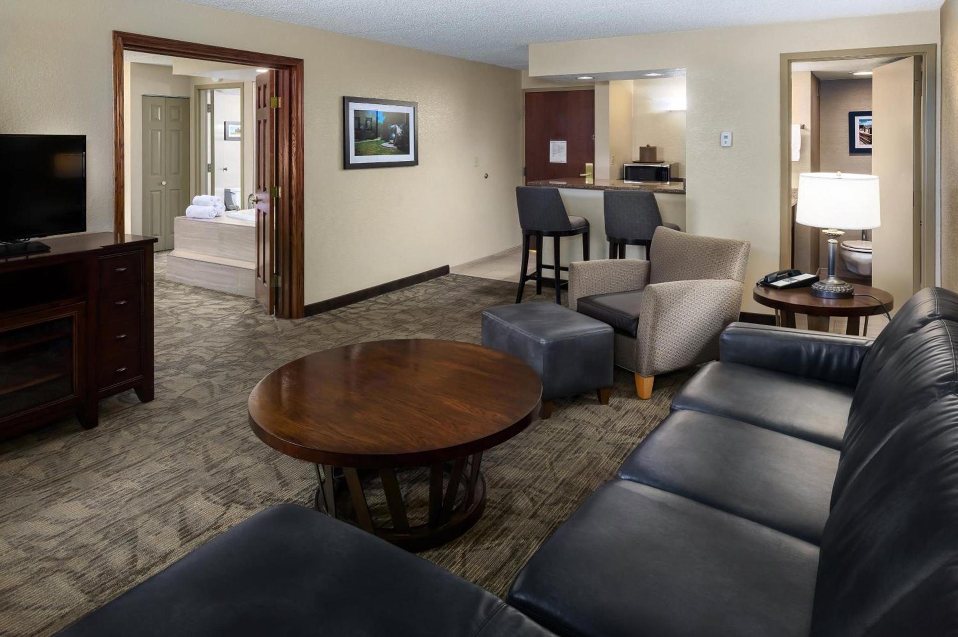 Bismarck Hotel and Conference Center photo 32