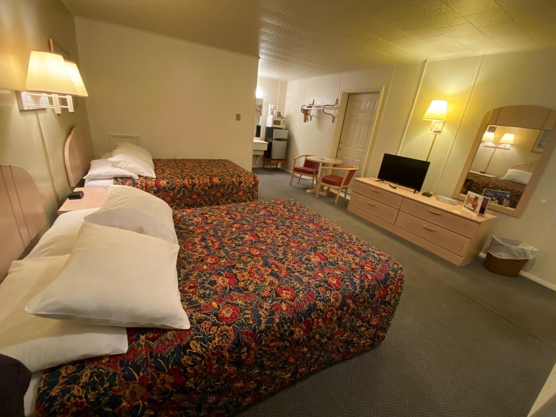 Birchwood inn photo 13