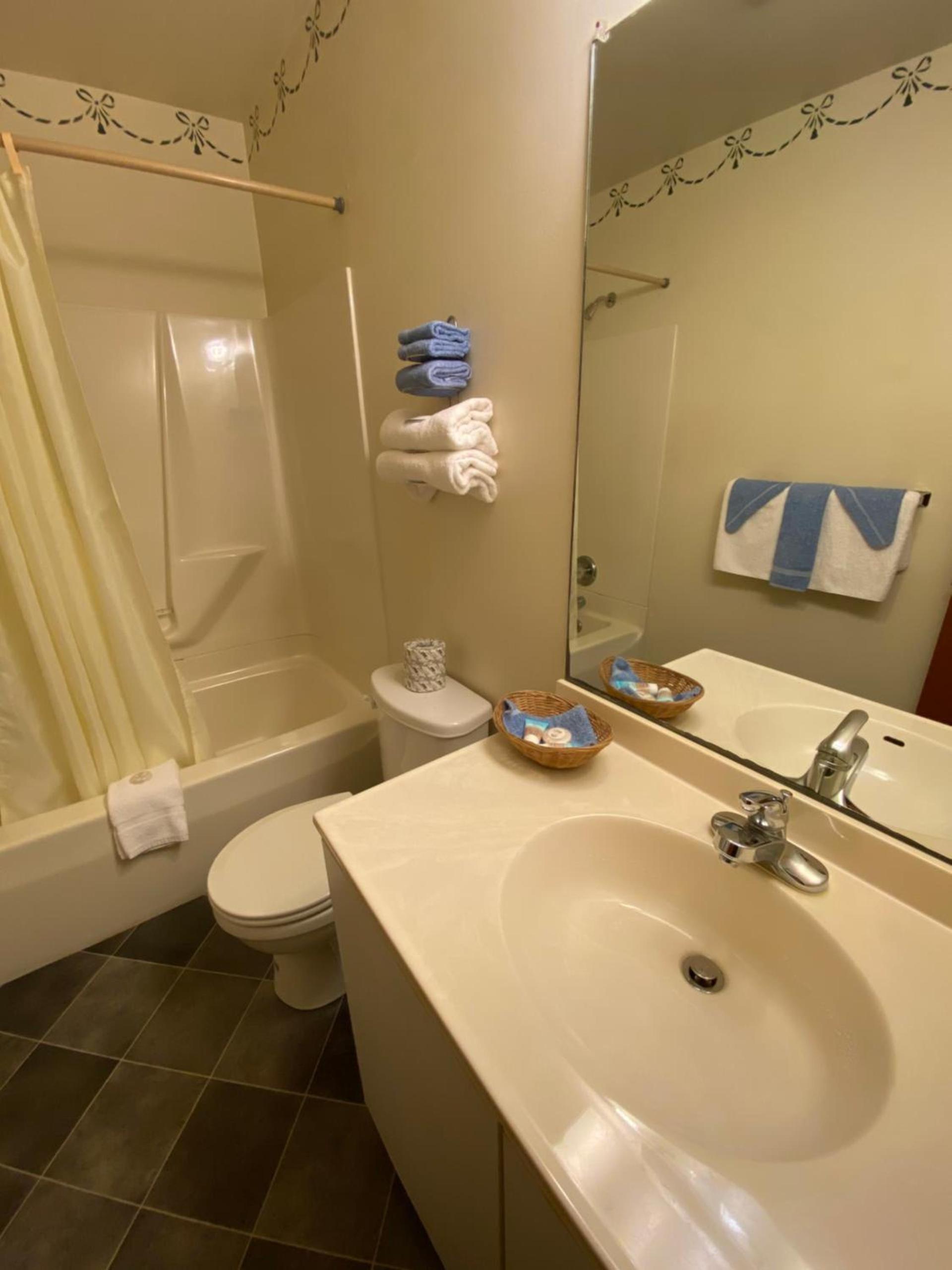 Birchwood inn photo 23
