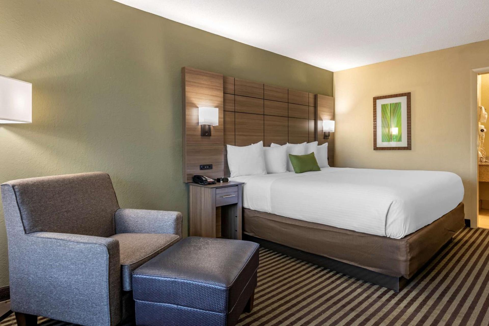 Best Western Downtown Stuart photo 8